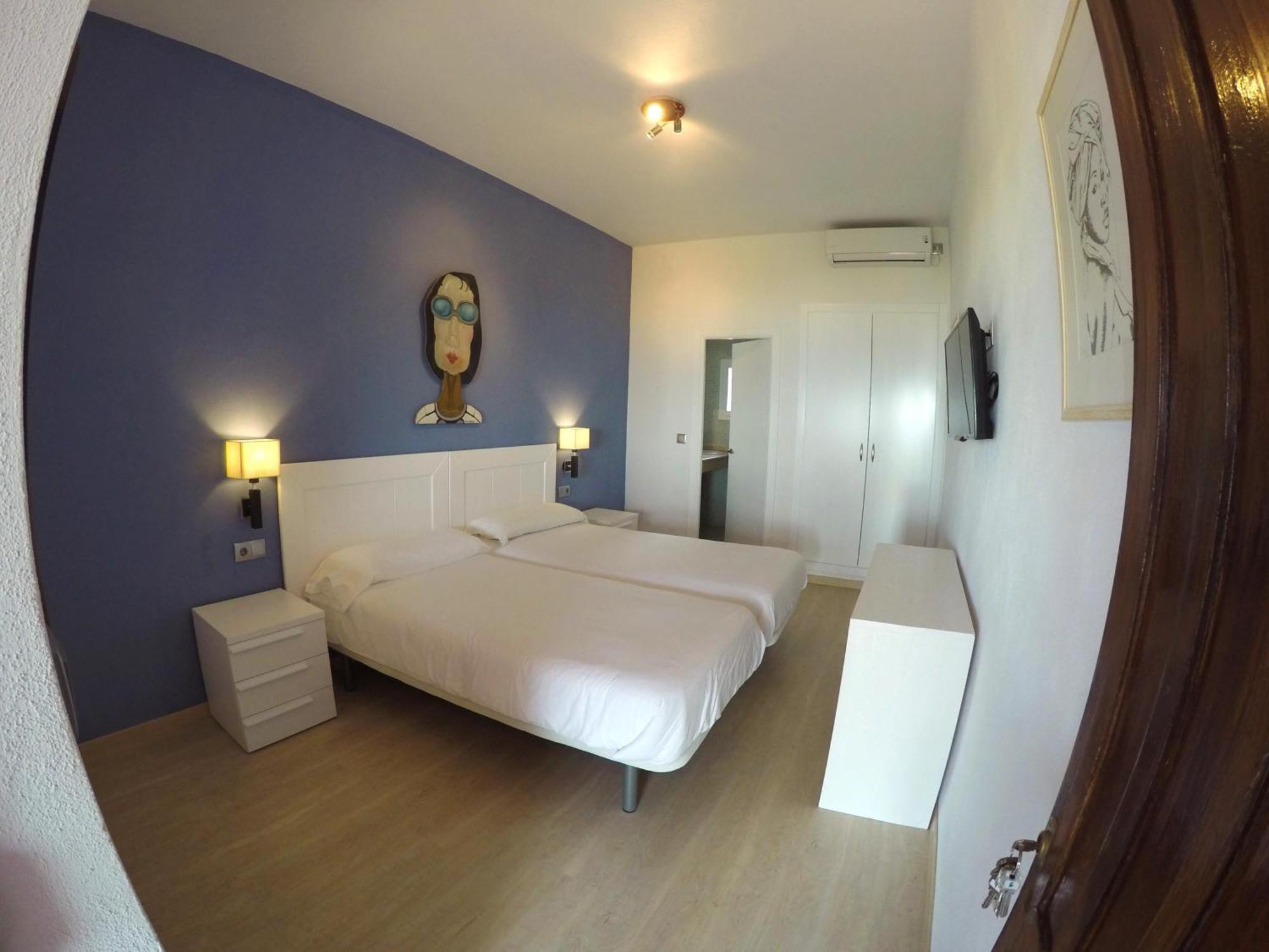 Standard Twin Room Sea View