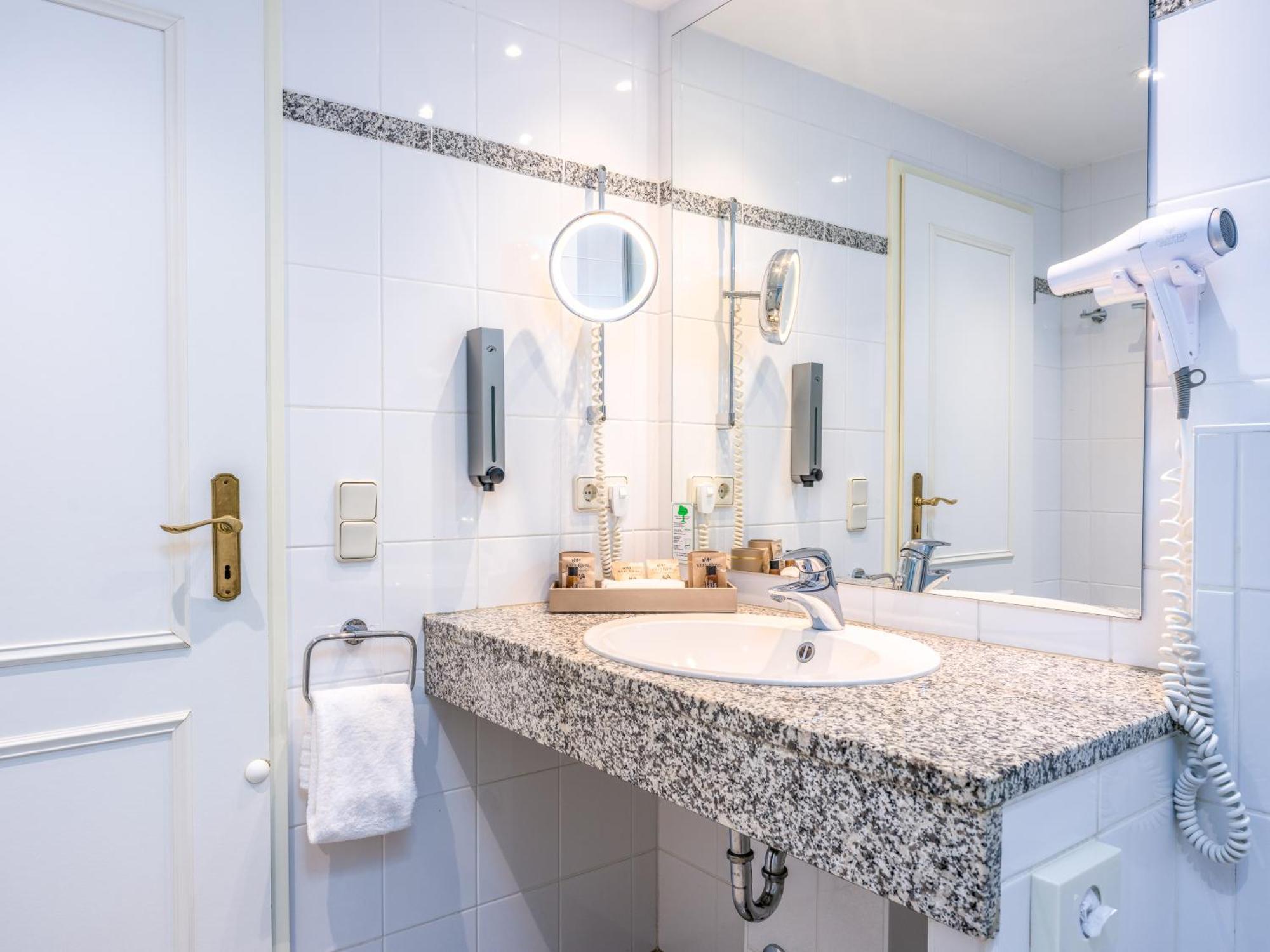 Superior Double Room Annex