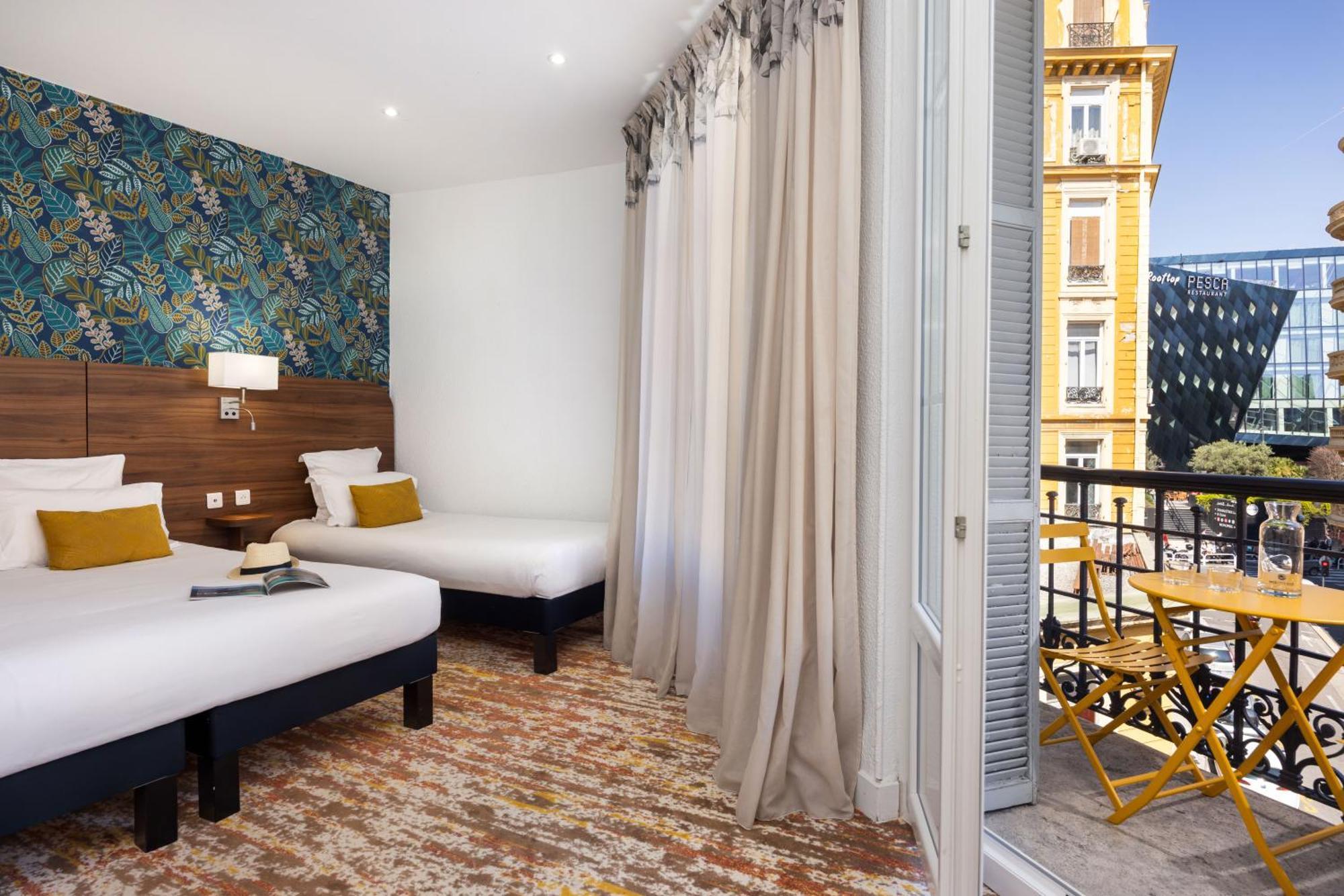 Superior Triple Room