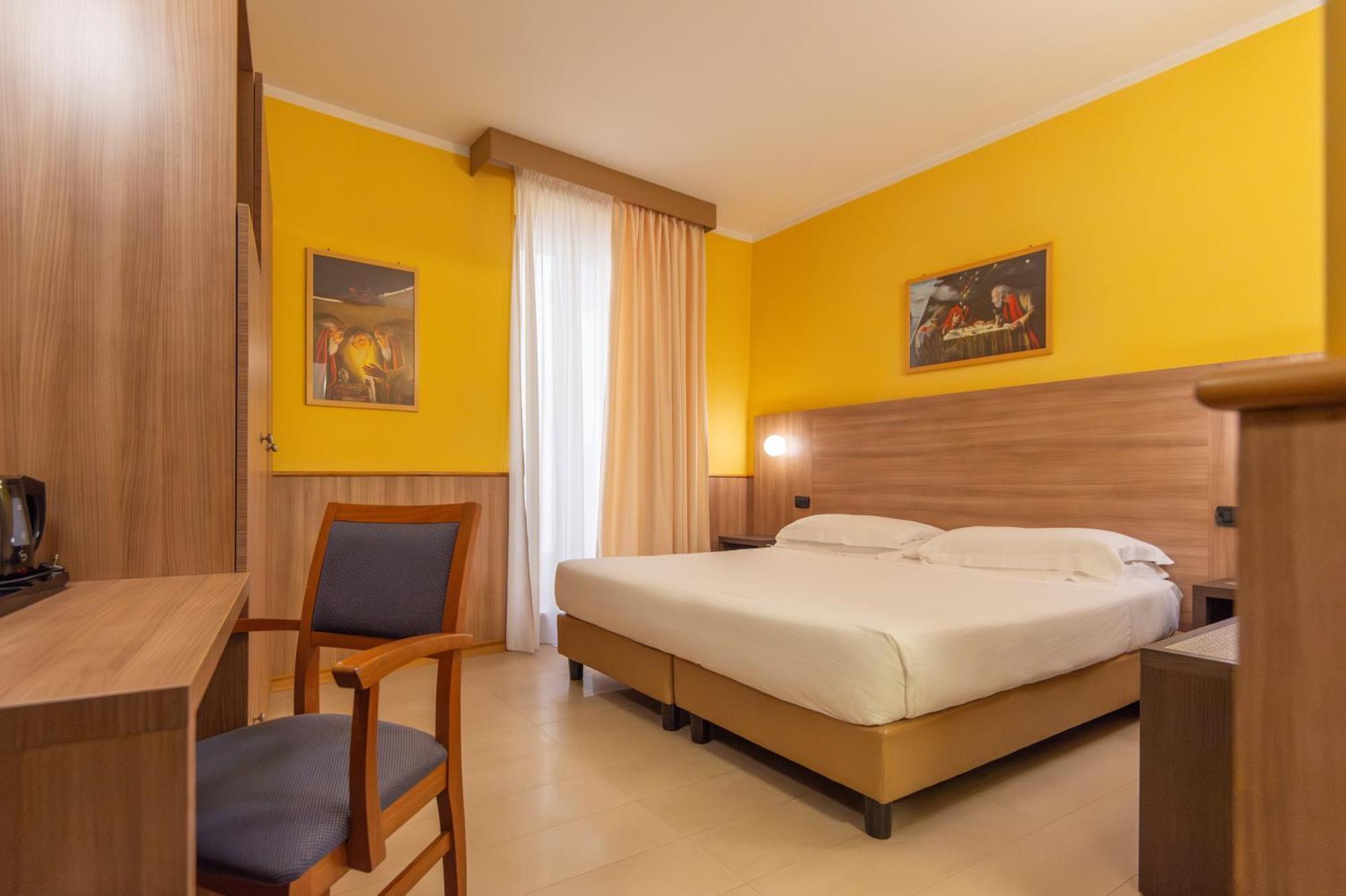Budget Double Room Annex