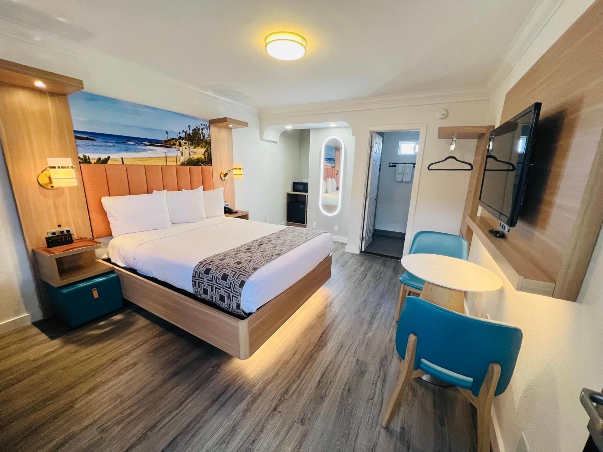 Deluxe Family Room
