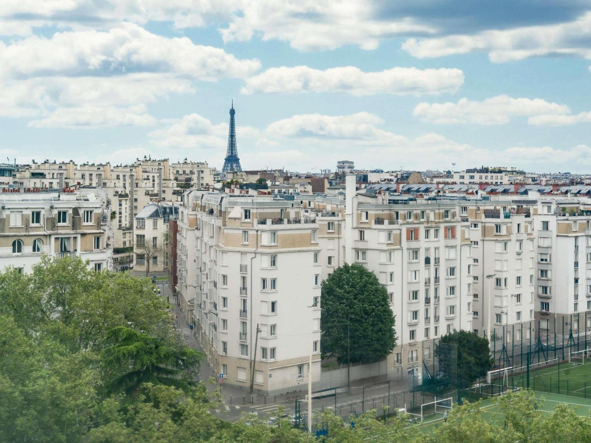 Executive Queen Room Eiffel Tower View