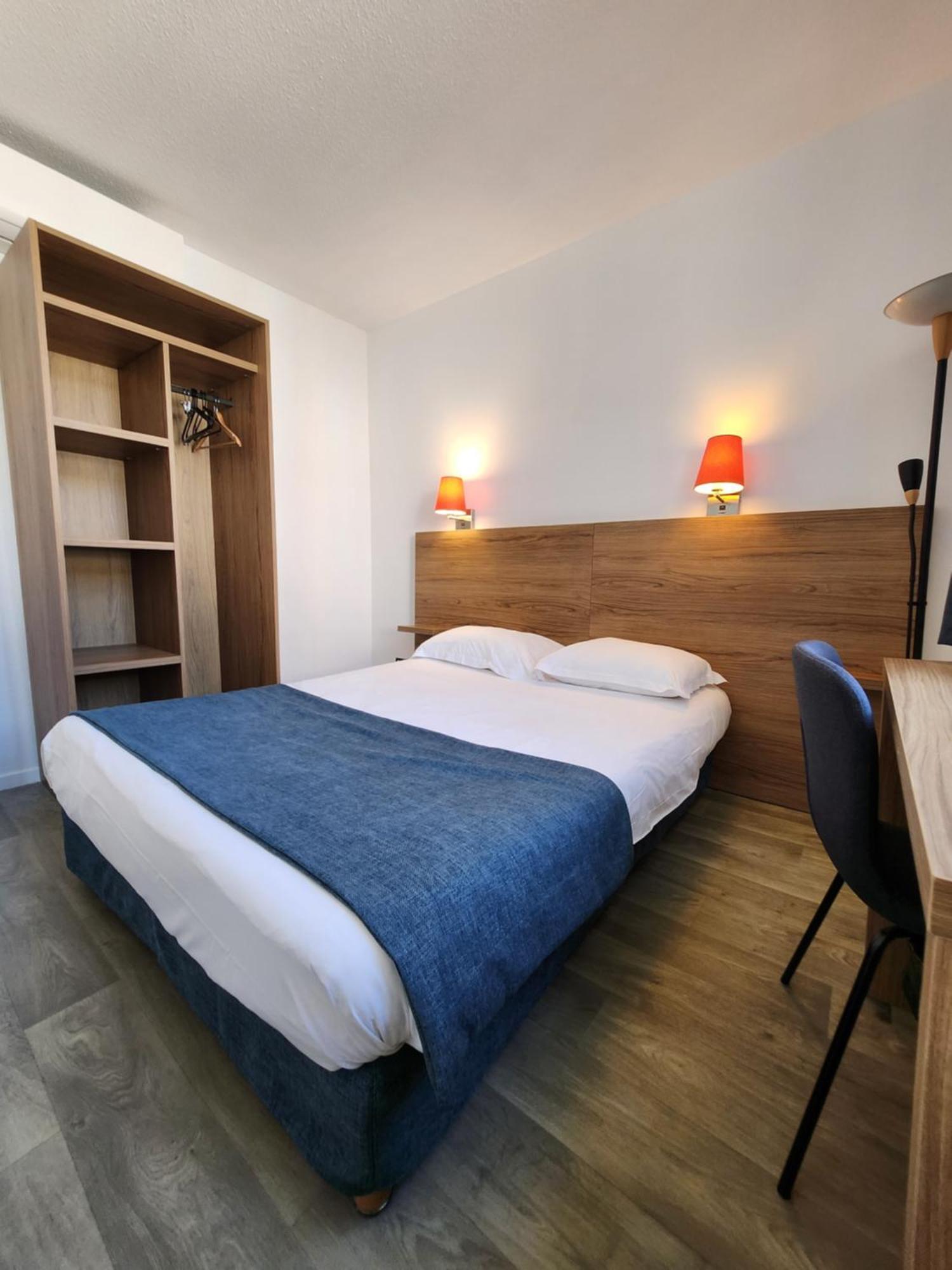 Double Room,1765176484:JPEG