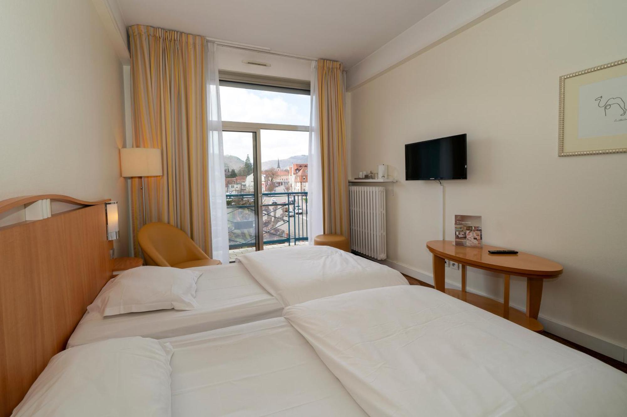 Deluxe Double Room,1765178268:JPEG
