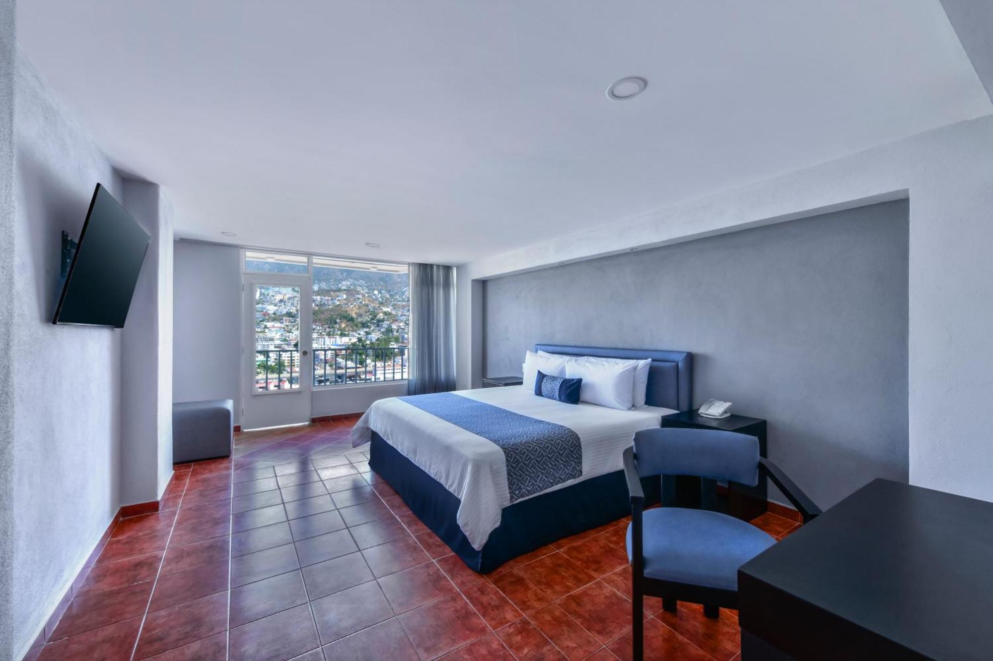 Suite with Mountain View