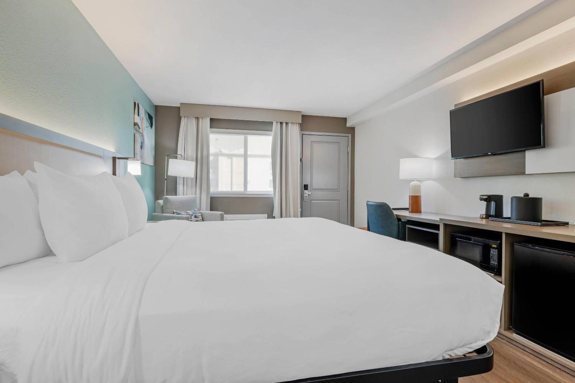 King Room Disability Access - Free Parking Breakfast Included,1758534405:JPEG