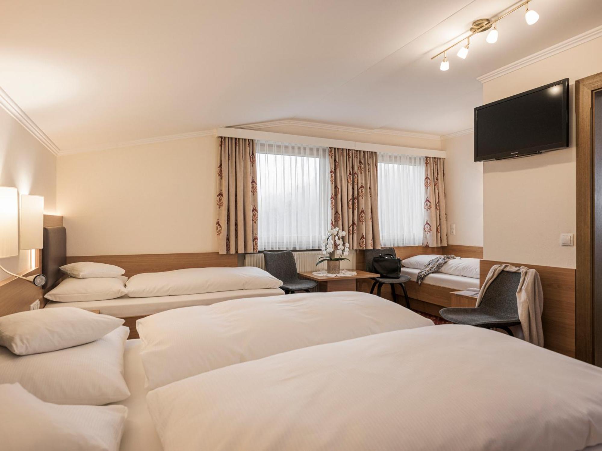 Deluxe Quadruple Room