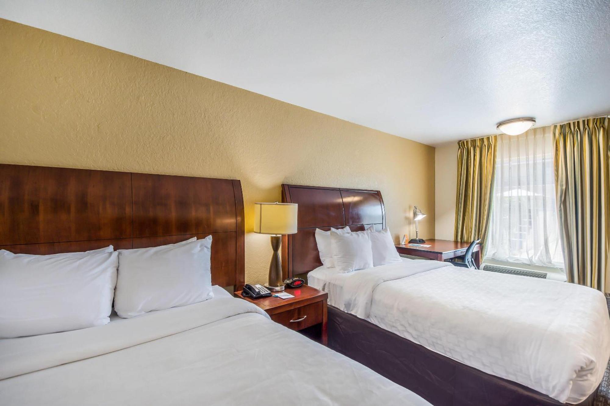 Double Room Two Double Beds Non-Smoking