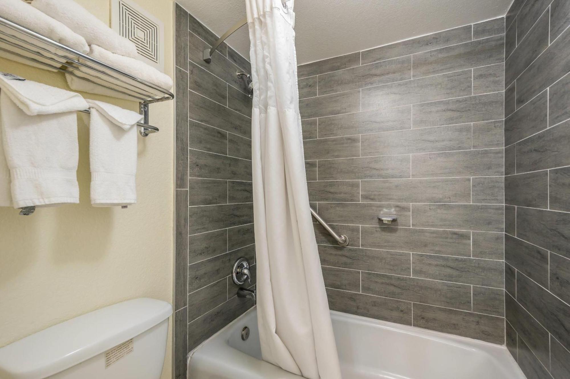 Double Room Two Double Beds Non-Smoking