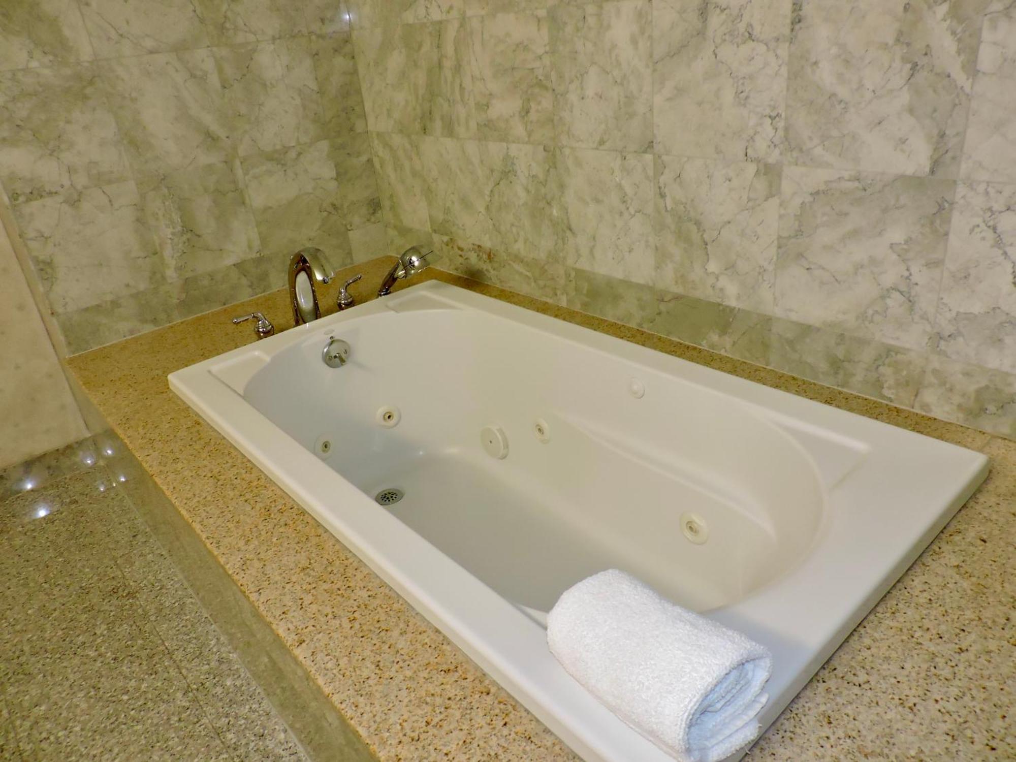 One-Bedroom Suite