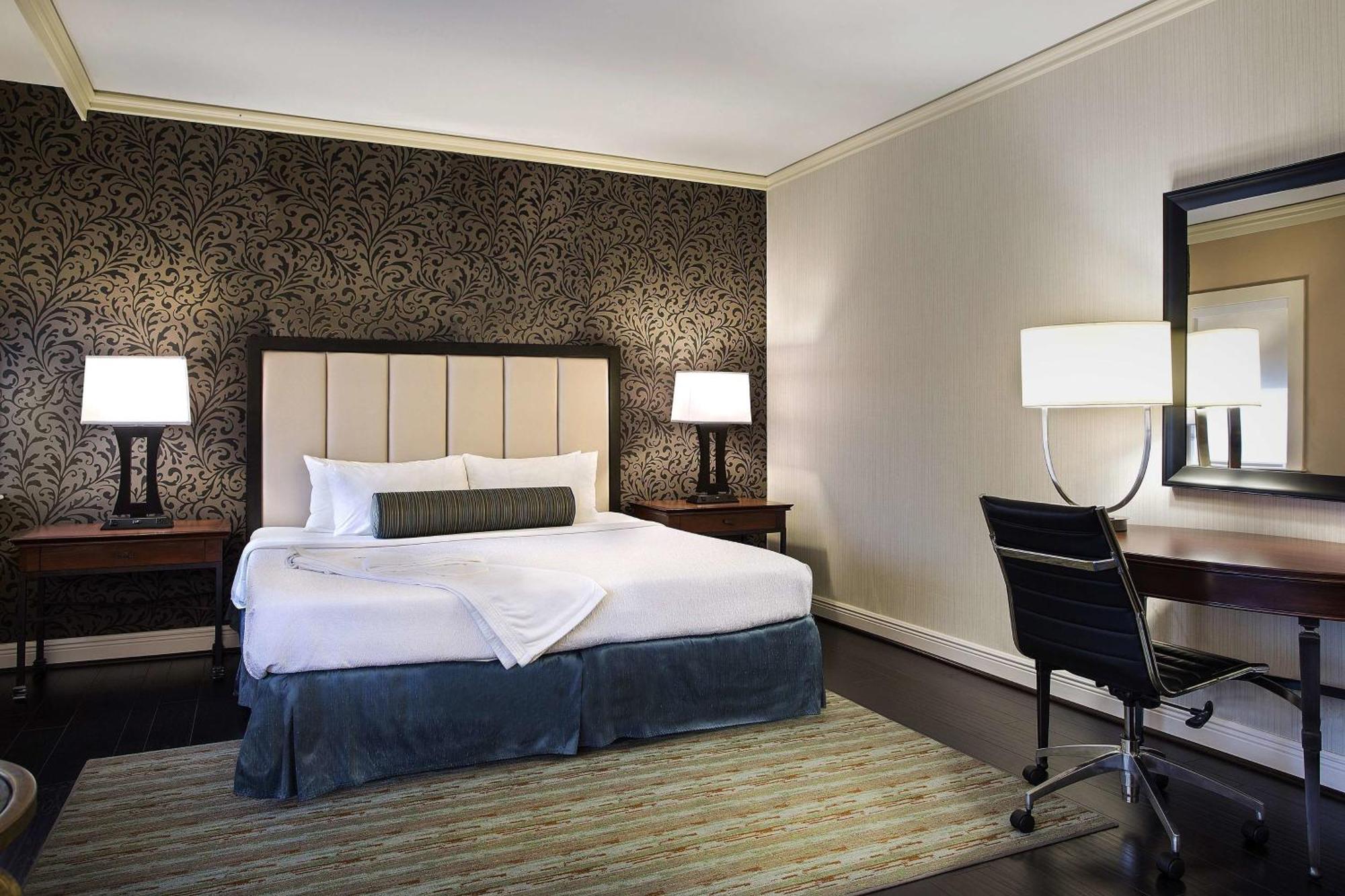 Executive King Room