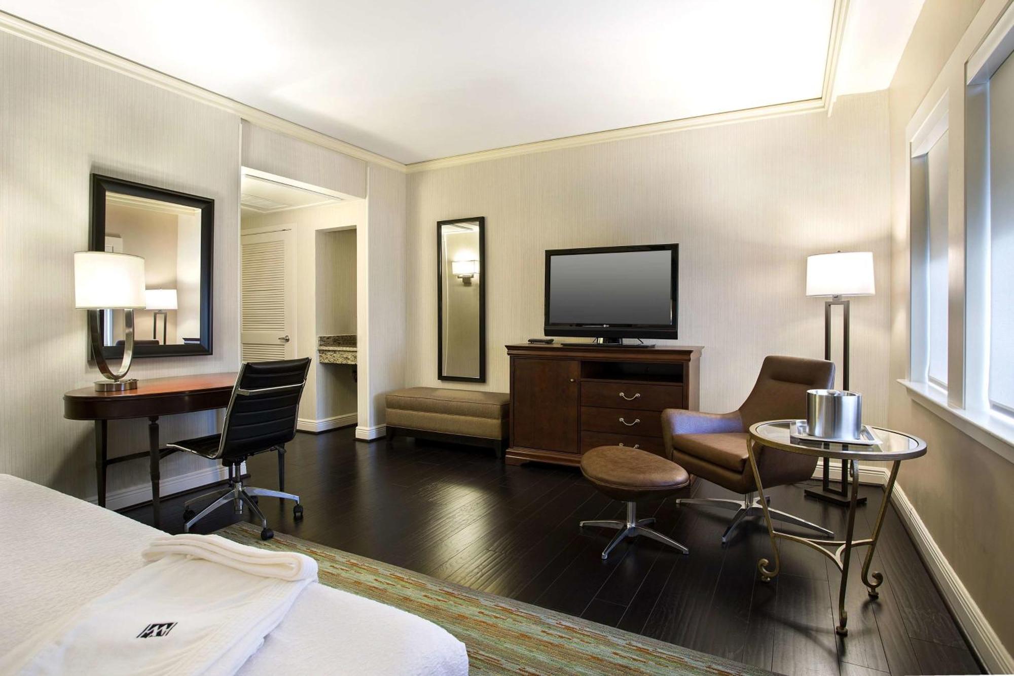 Executive King Room