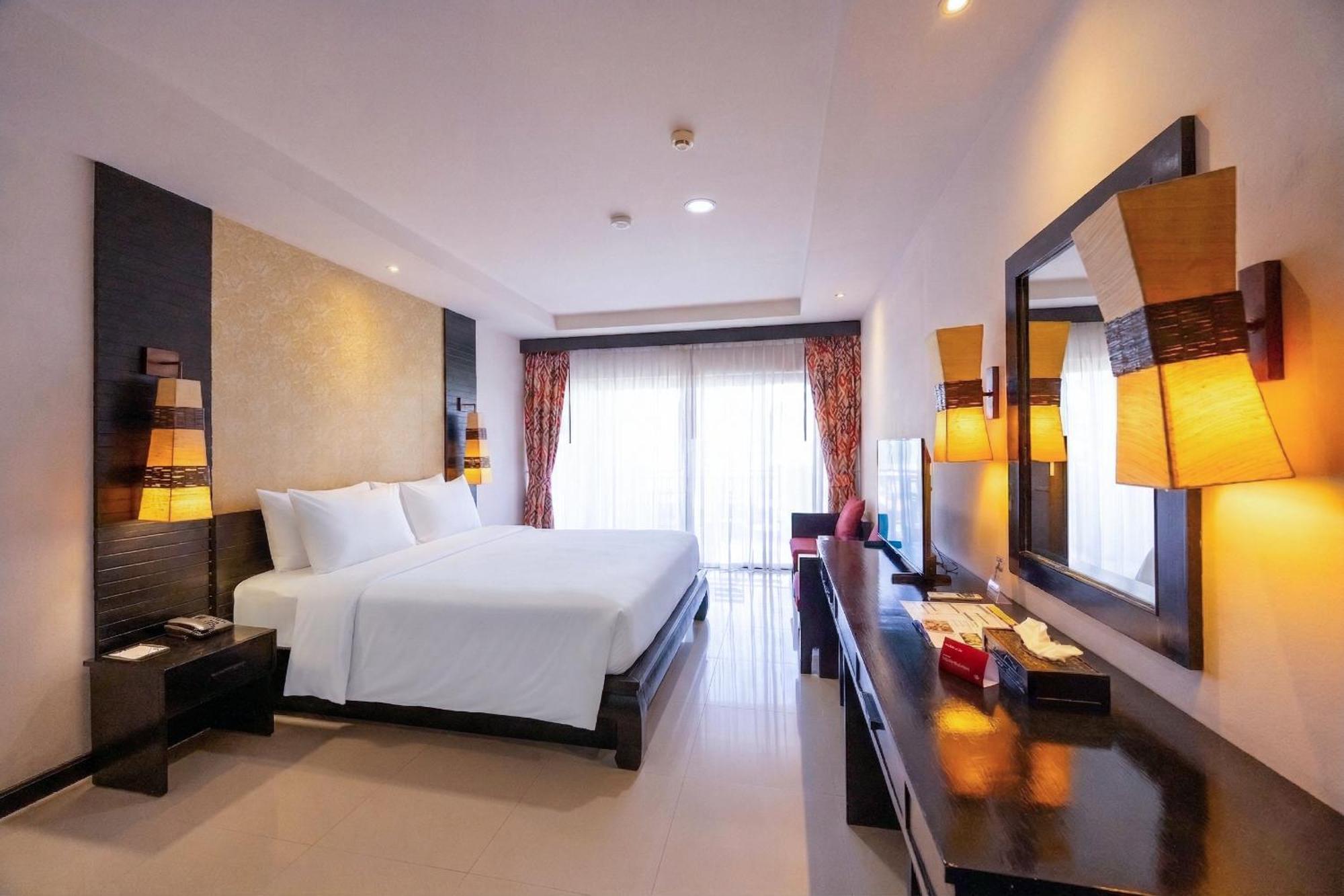 Deluxe Double or Twin Room