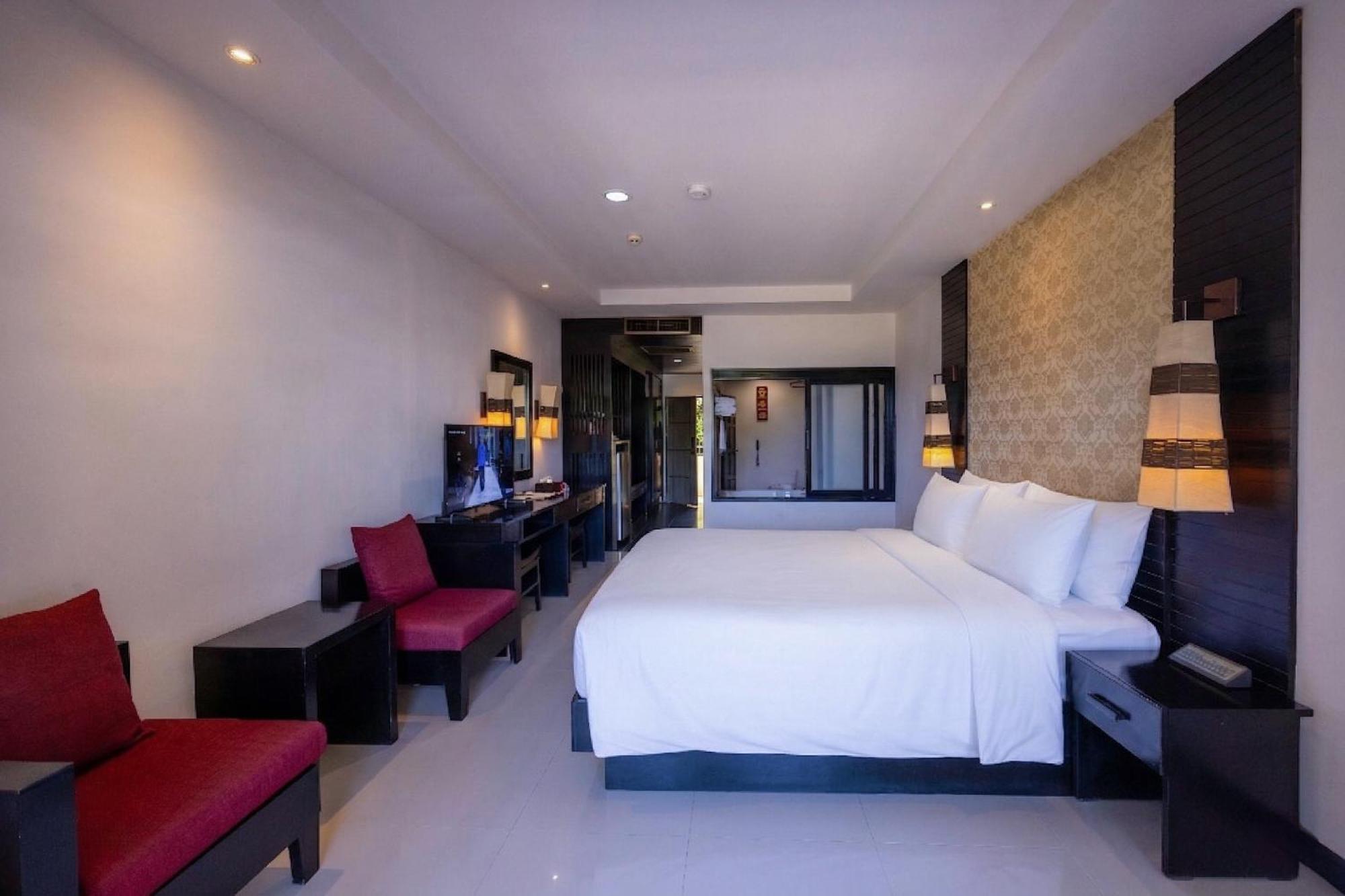 Deluxe Double or Twin Room