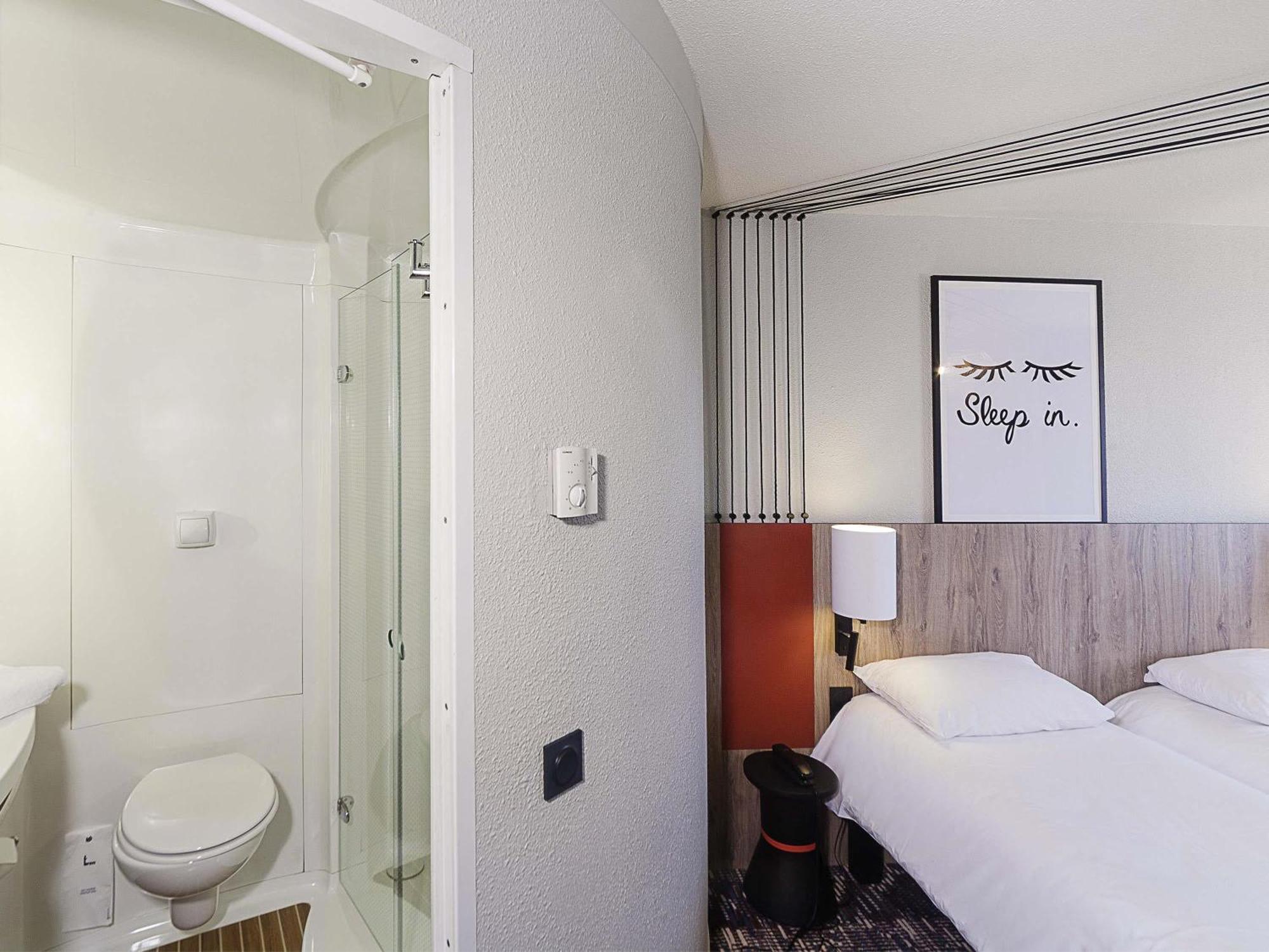 Standard Room Two Single Beds