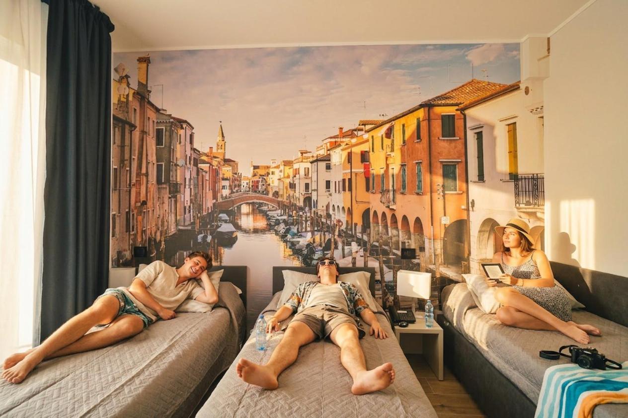 Triple Room Side Sea View