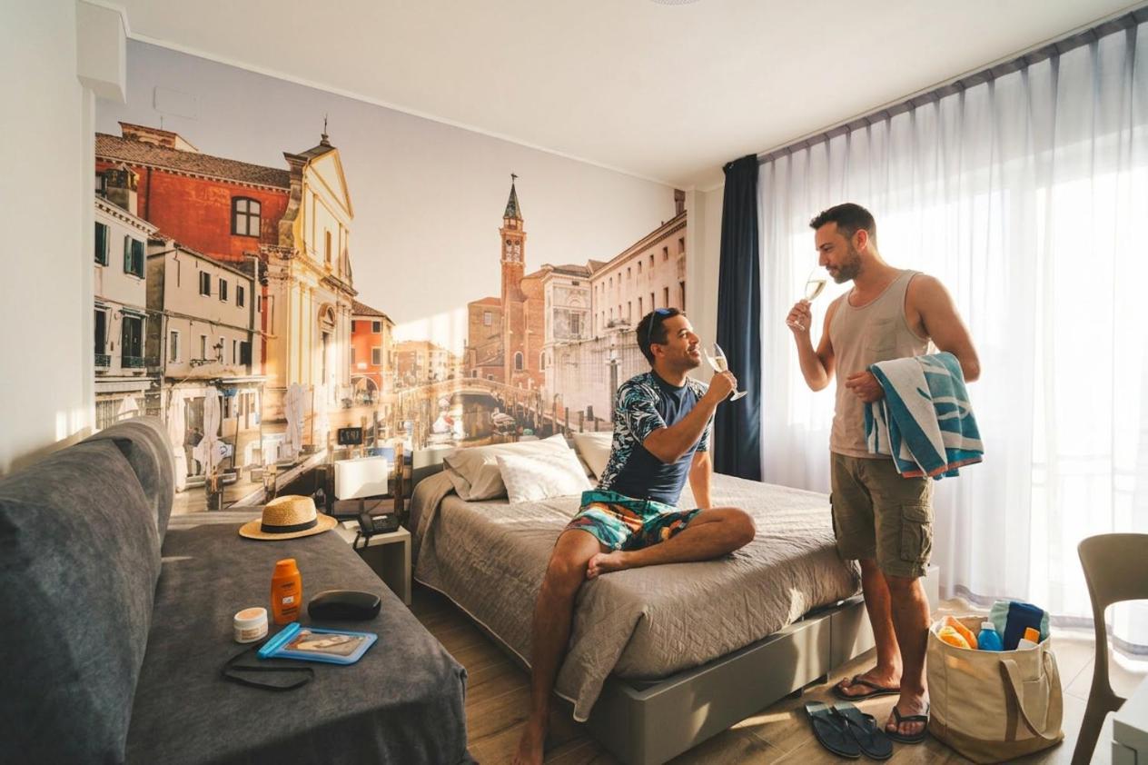Double or Twin Room Sea View