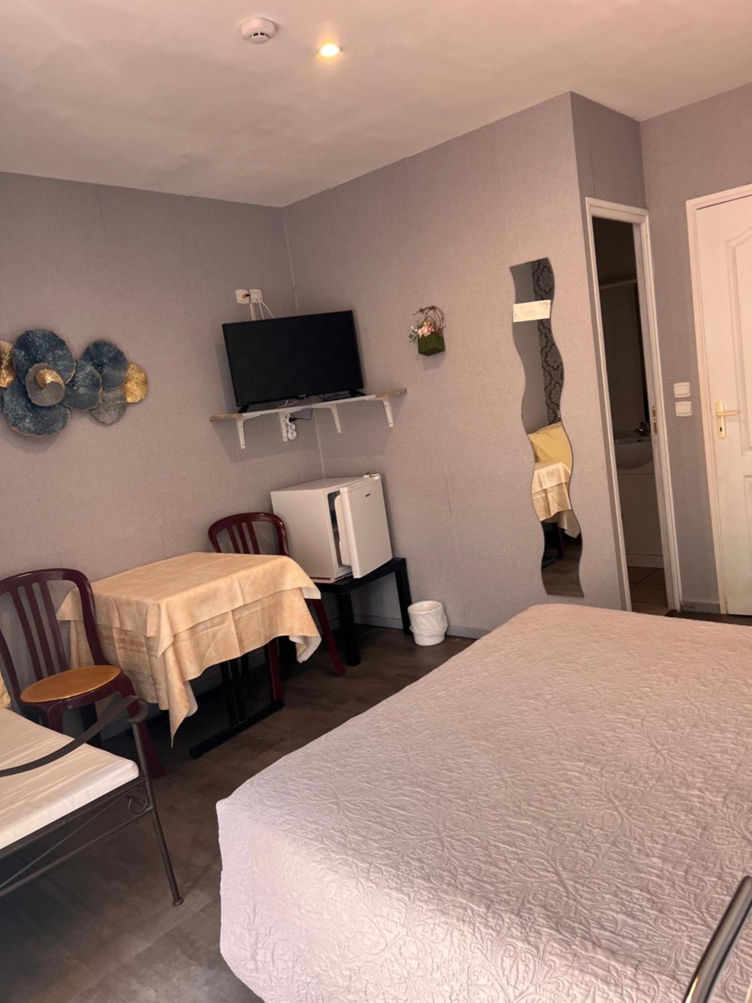 Comfort Double Room Shower