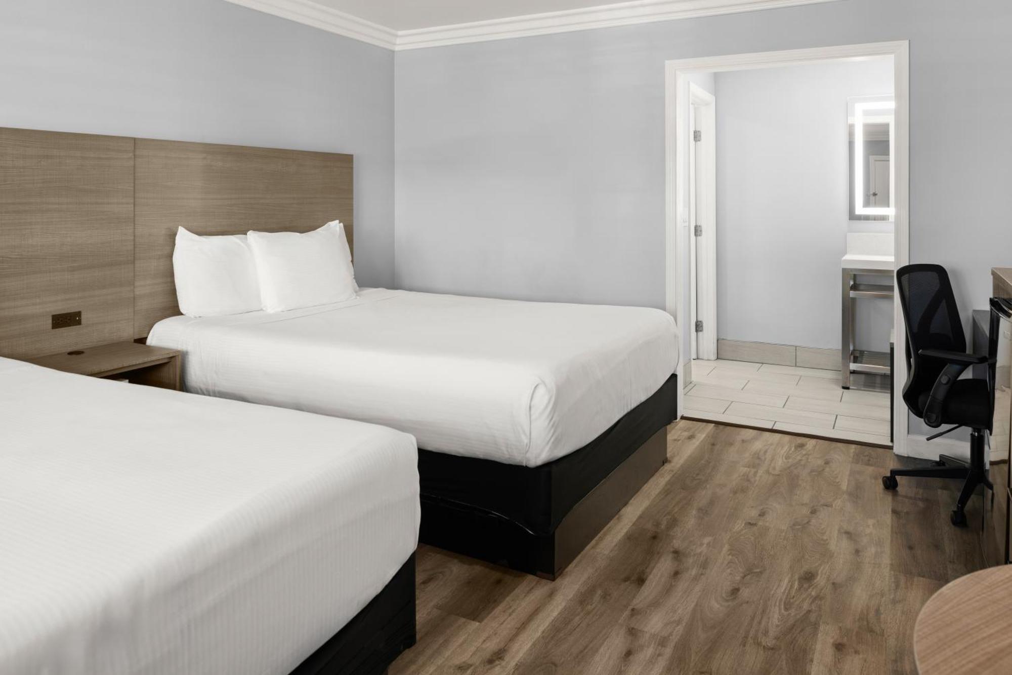 Queen Room Two Queen Beds
