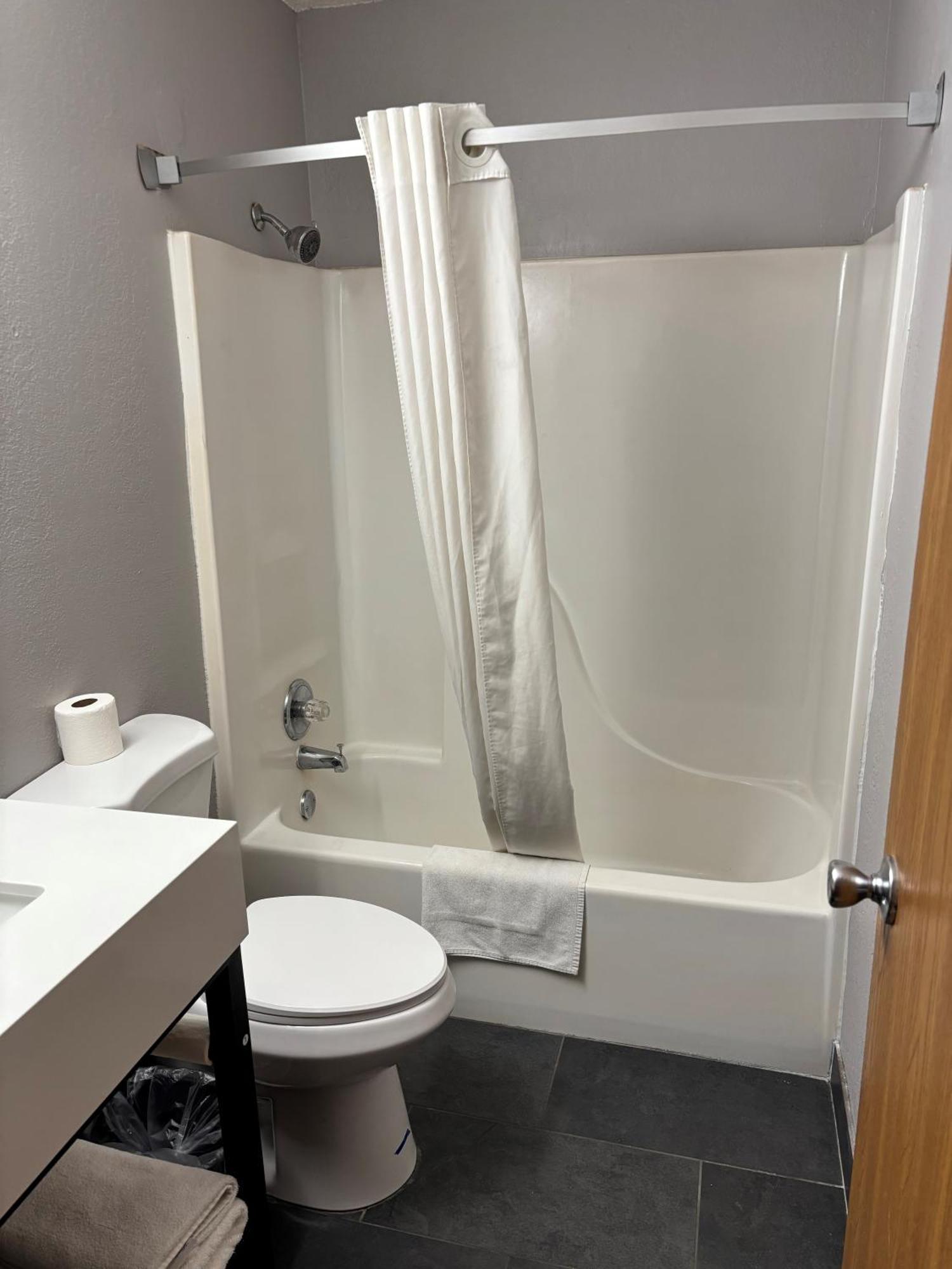 Double Room Two Double Beds Non-Smoking