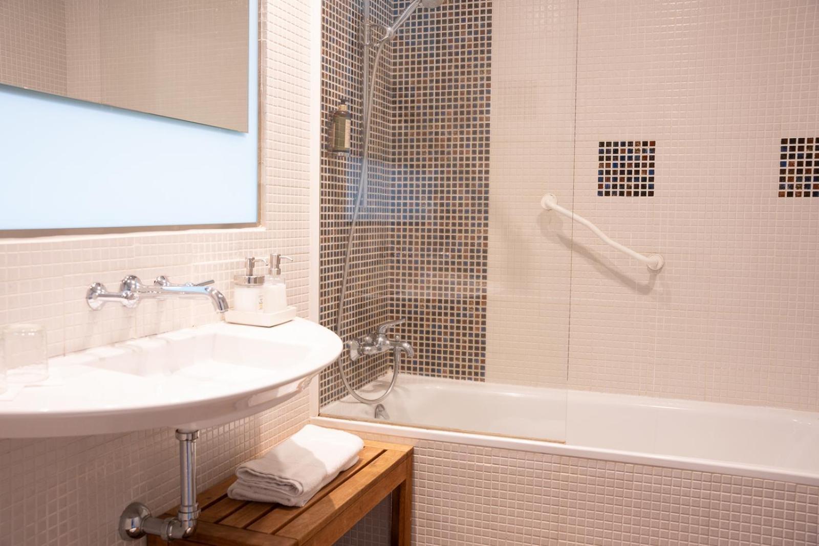 Double or Twin Room Terrace