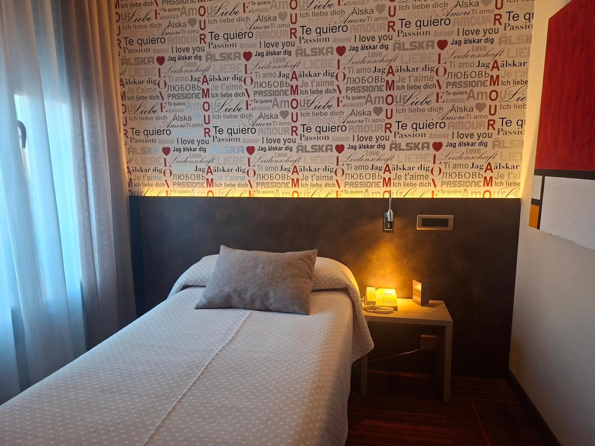 Budget Single Room