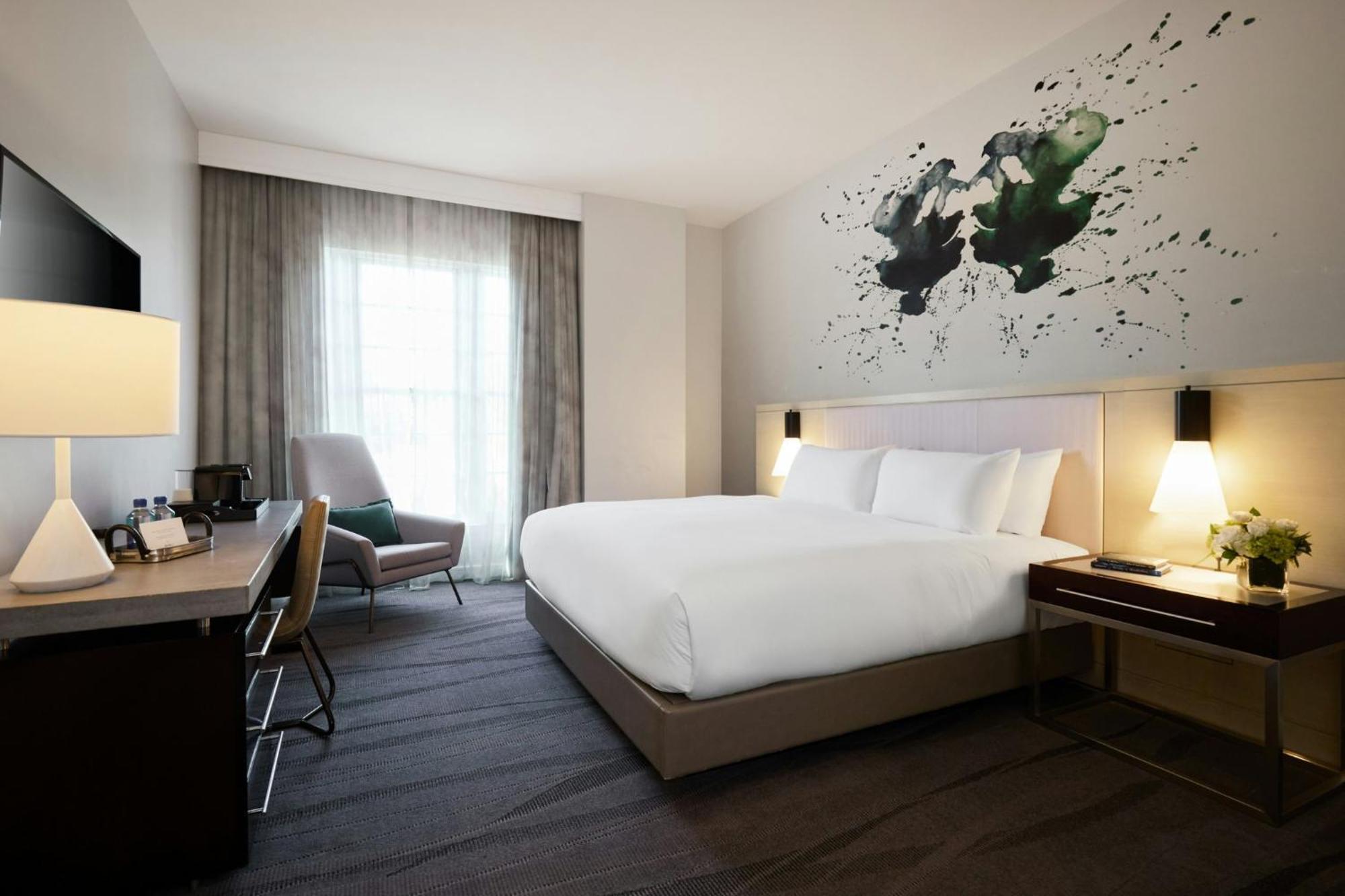 King Deluxe Guest Room