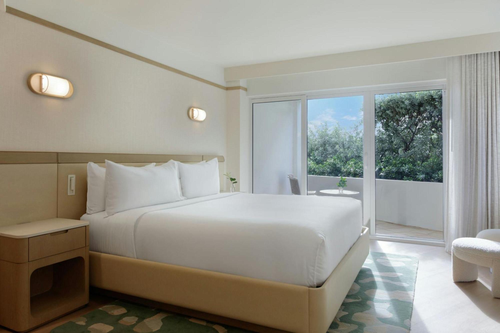 Double Room No View