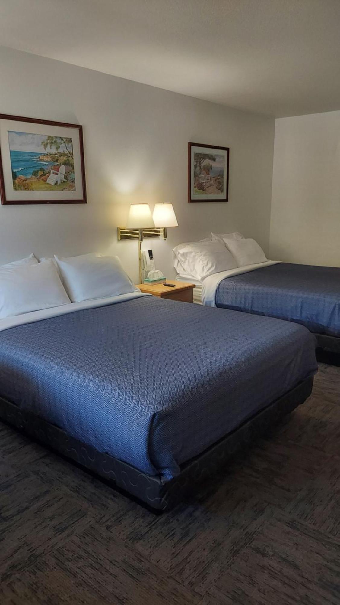 Queen Room Two Queen Beds