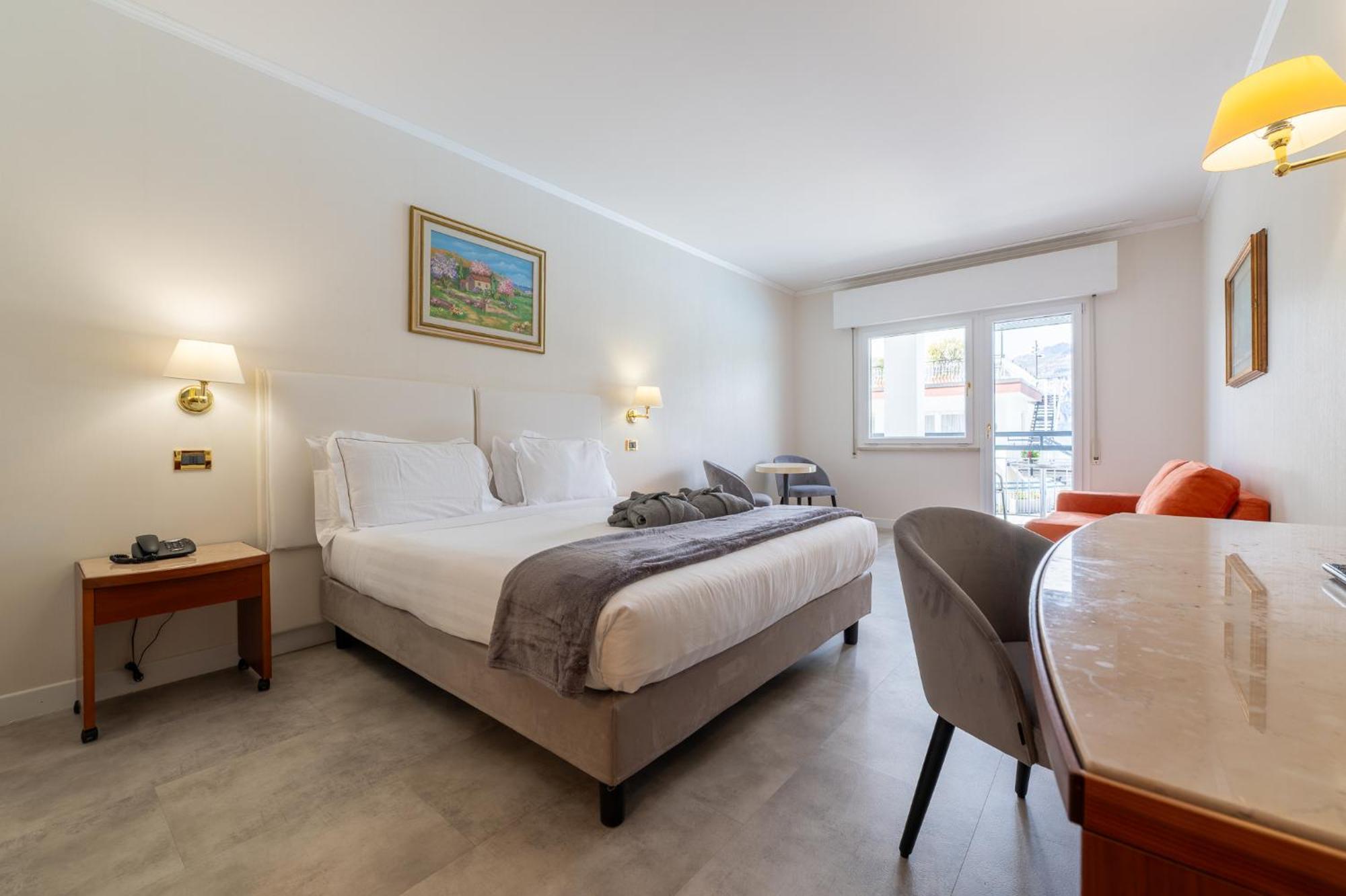 Deluxe Double Room Balcony