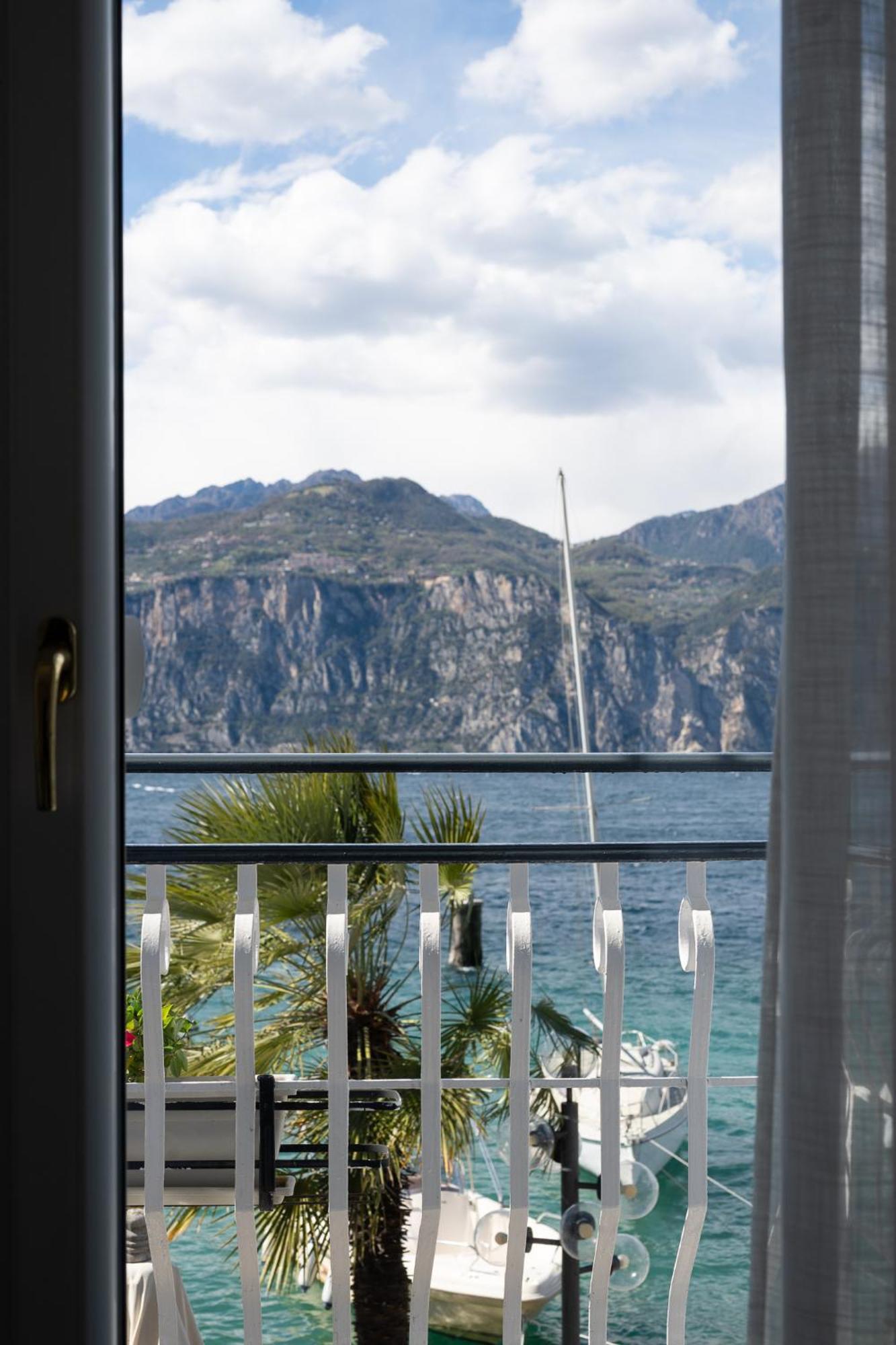 Double Room Lake View