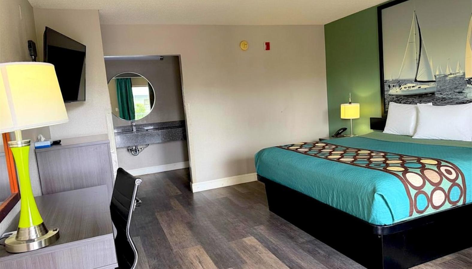 King Room Non-Smoking