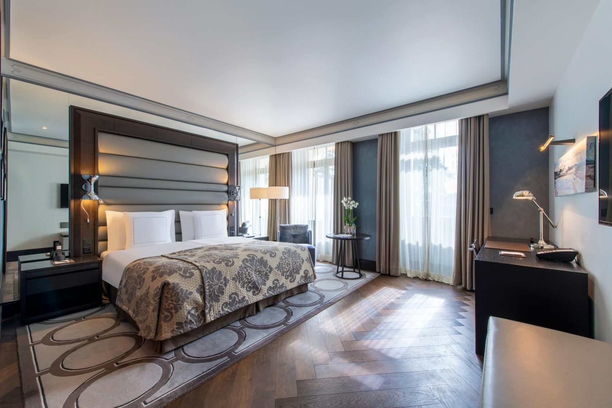 Savoy Executive room