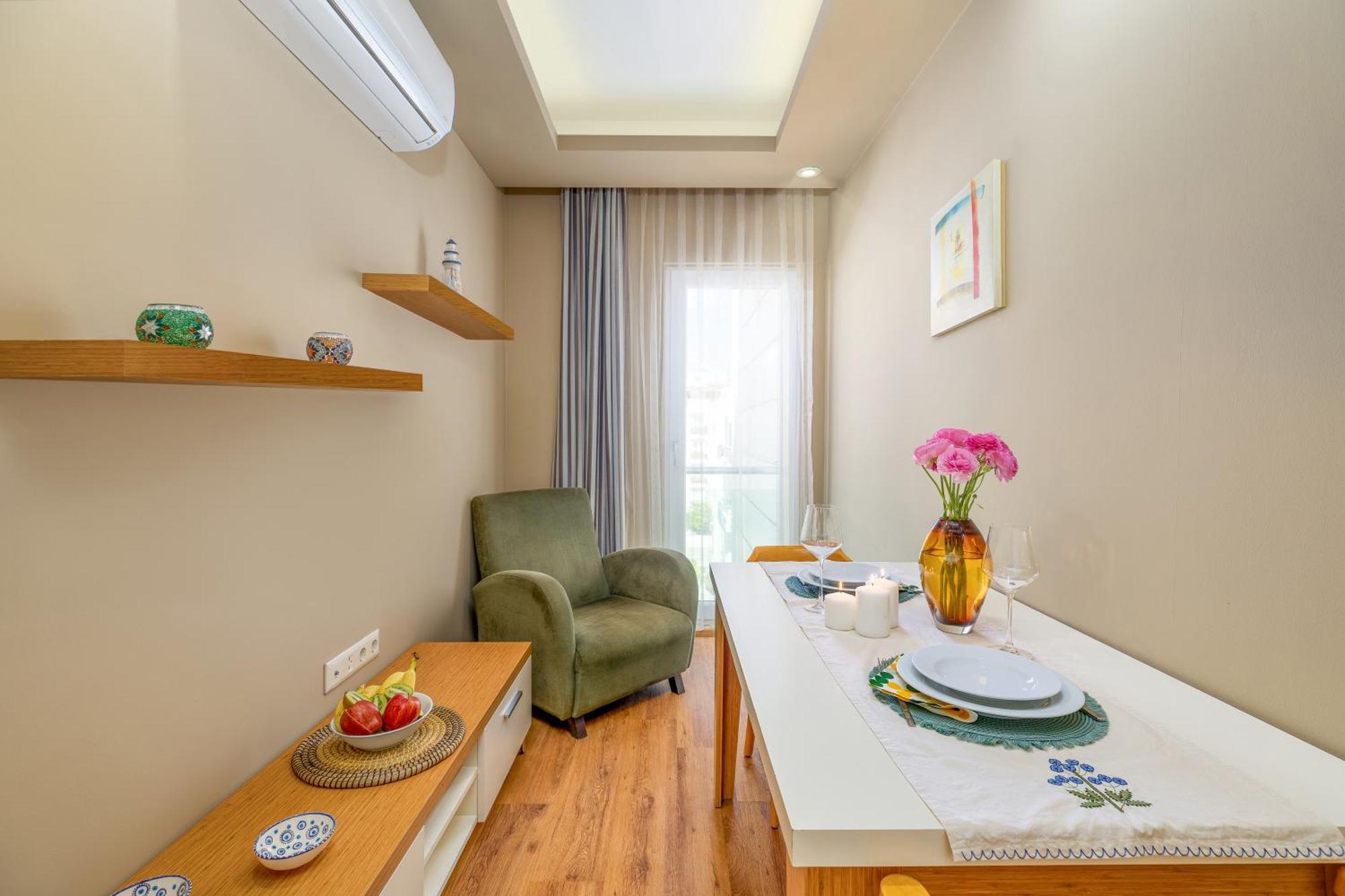 Studio Apartment