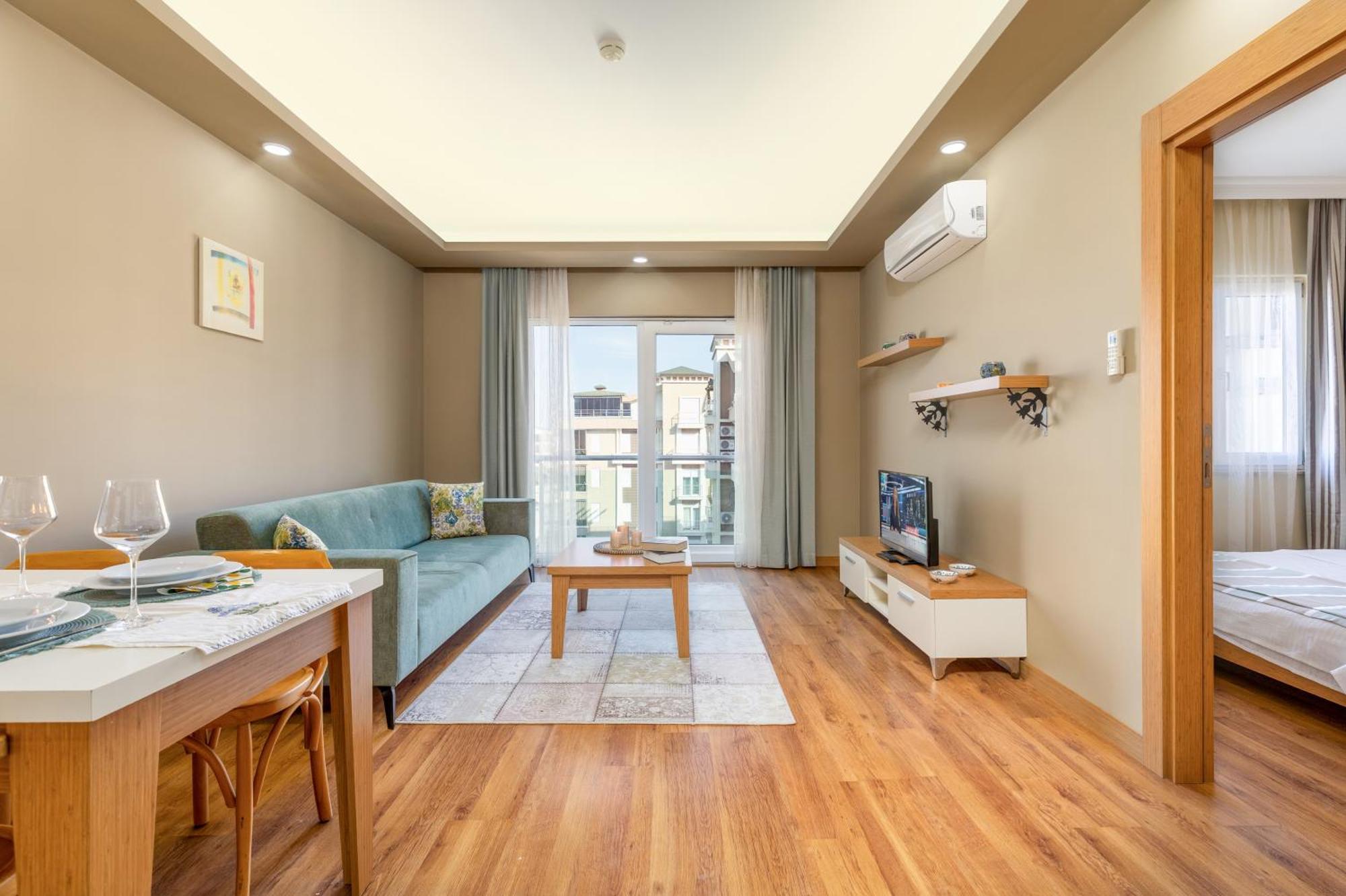 One-Bedroom Apartment