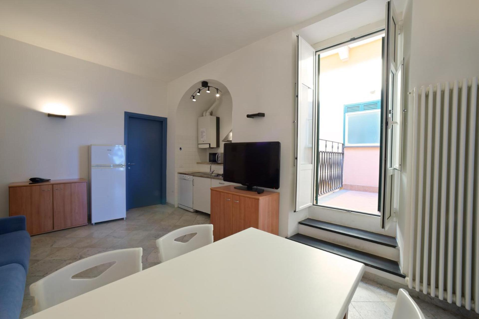 One-Bedroom Apartment Sea View
