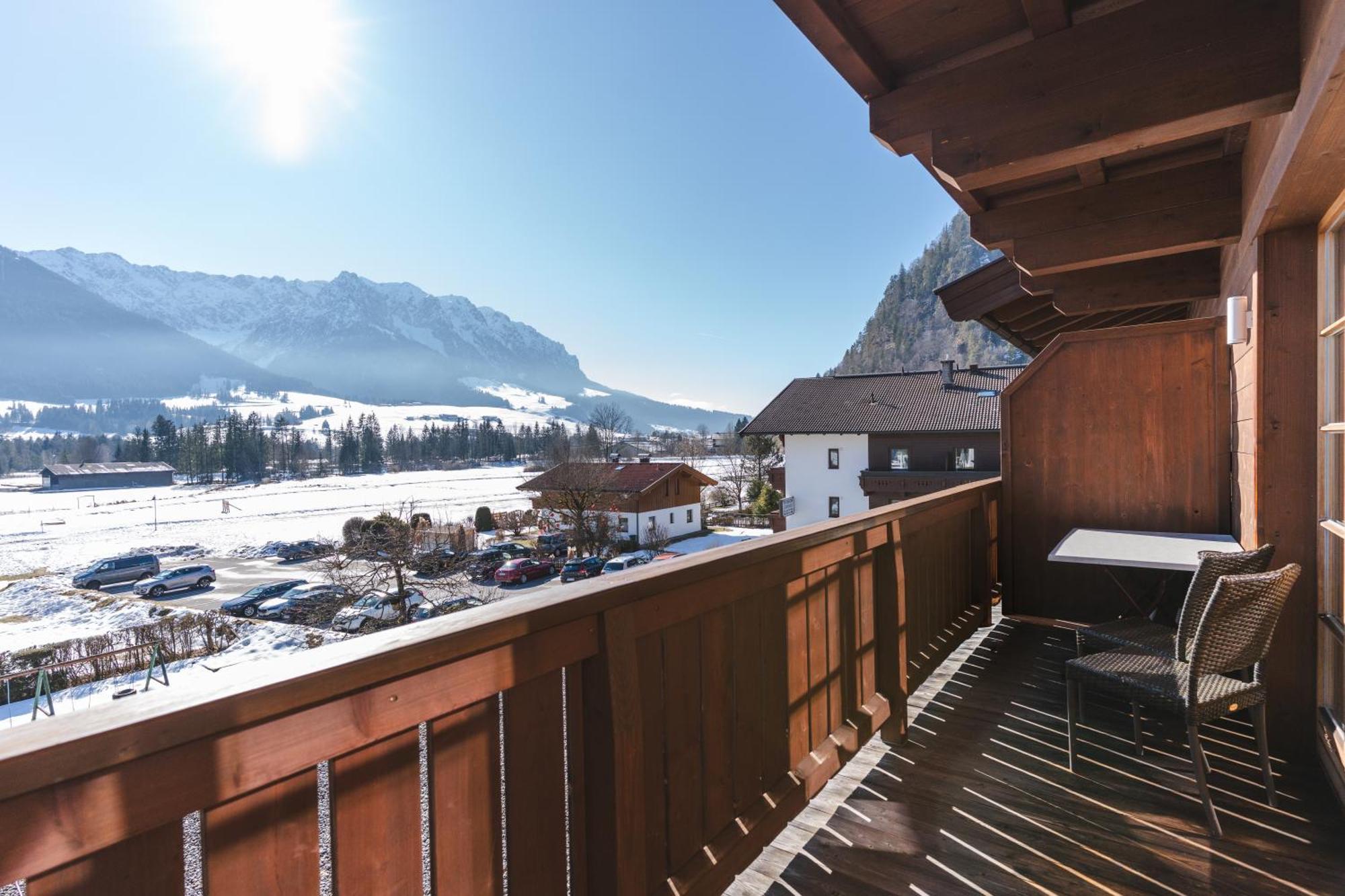 Deluxe Double Room Balcony Garden View