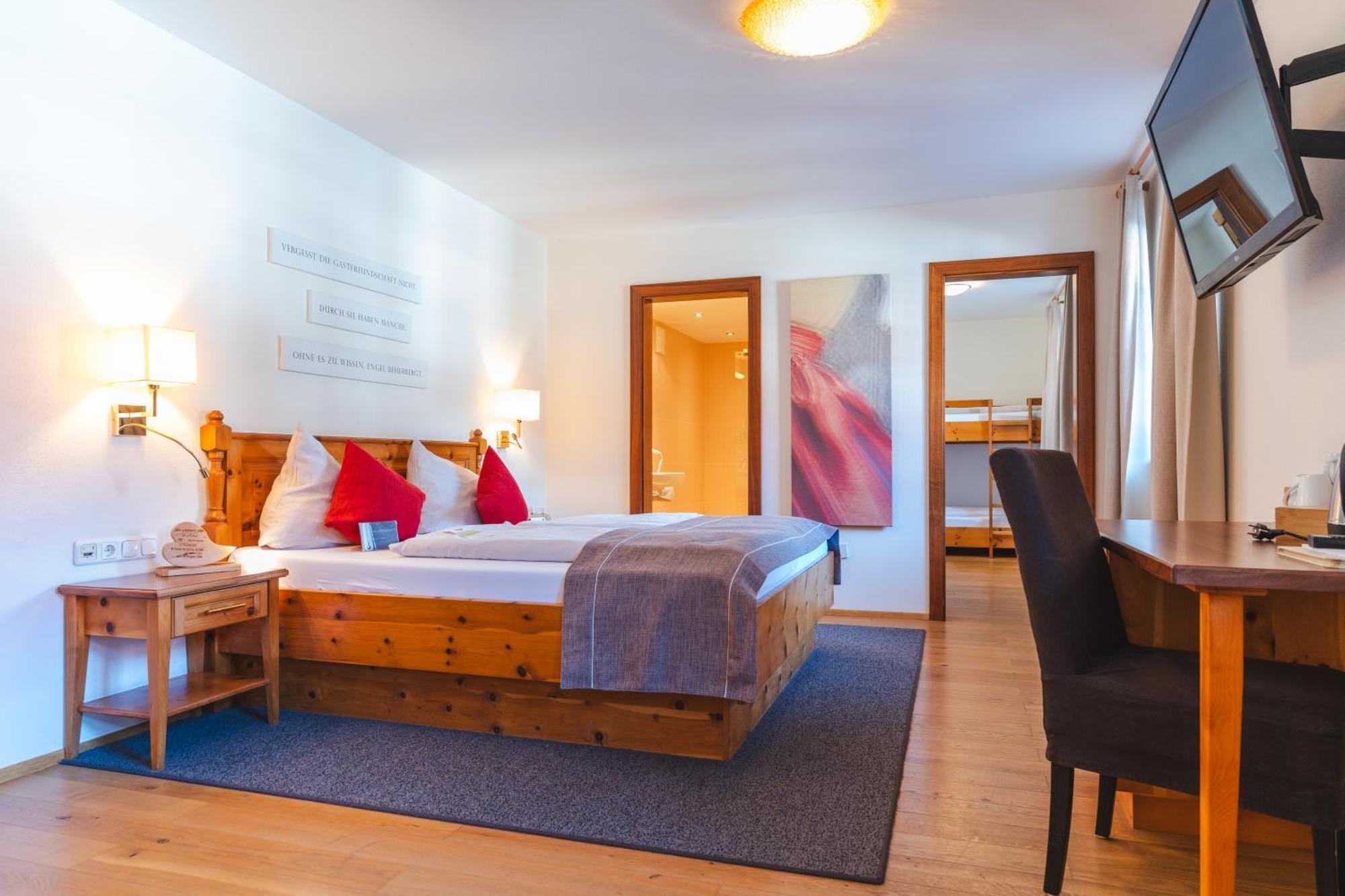 Deluxe Family Suite Street View