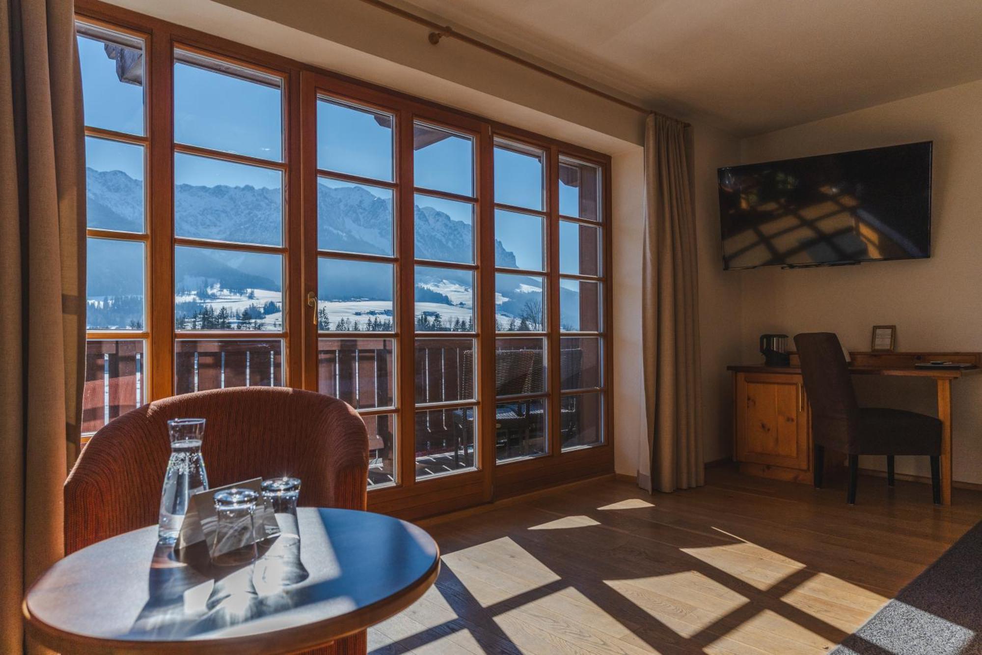 Deluxe Double Room Balcony Garden View