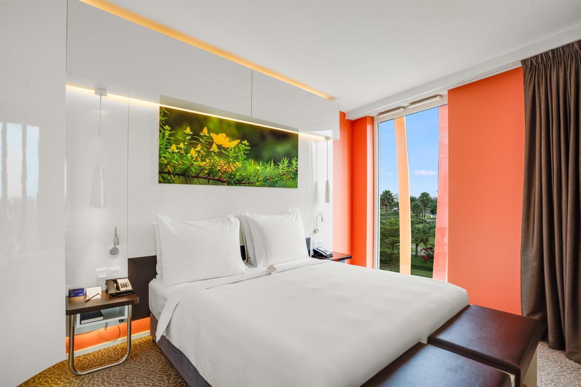 Junior Suite Balcony Lounge Access