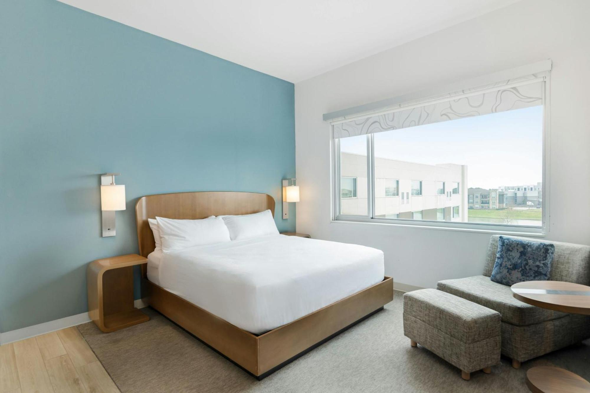 Guest Room 1 King