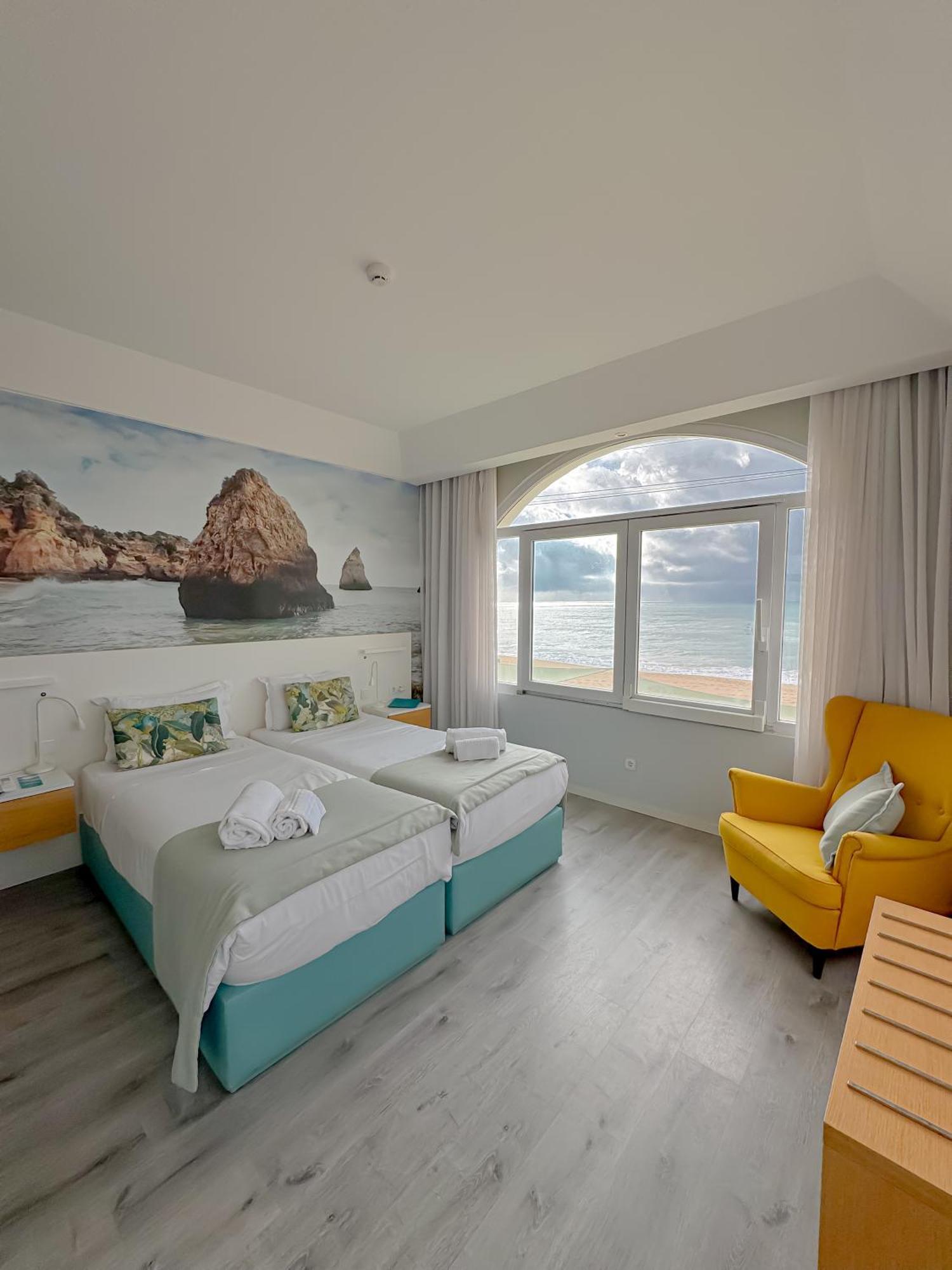 Premium Twin Room Sea View