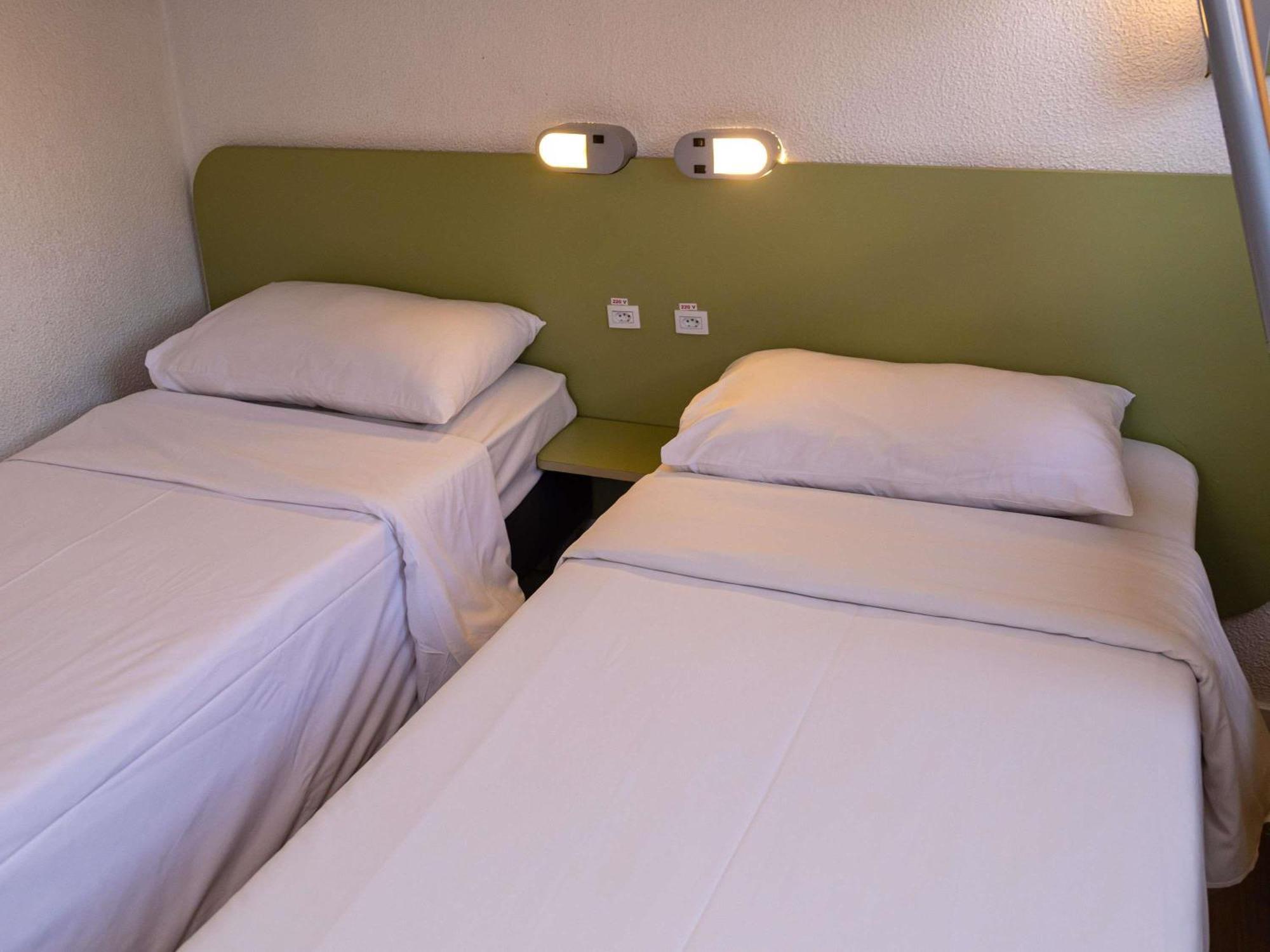Triple Room 2 Single Beds 1 Bunk Bed
