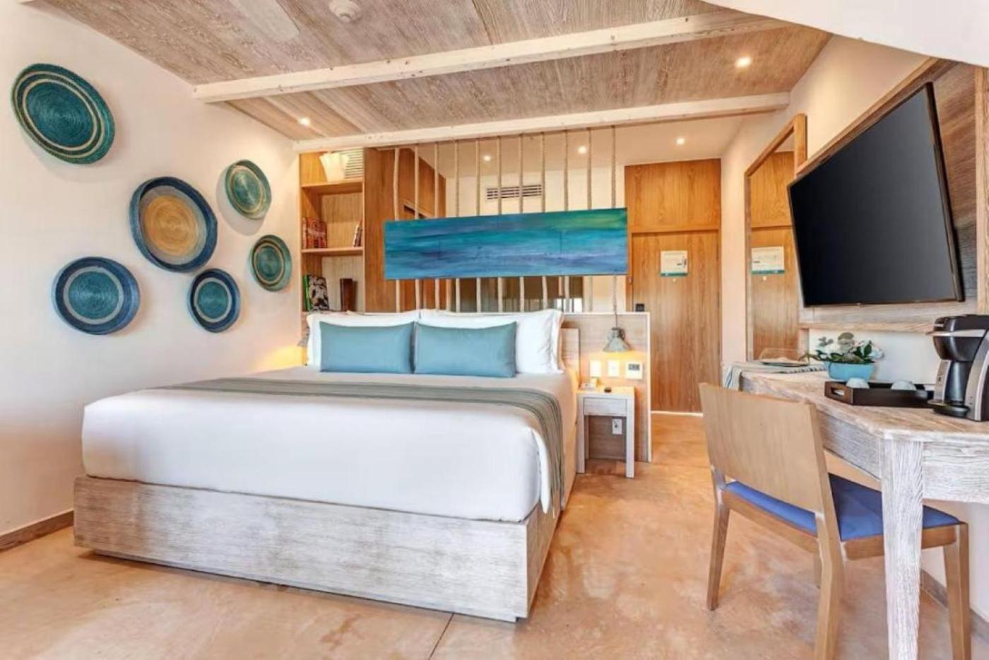 Deluxe Junior Suite