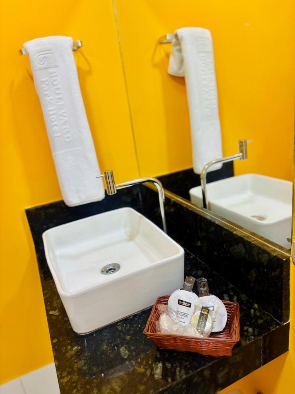 Quarto Superior com 2 Camas de Solteiro
