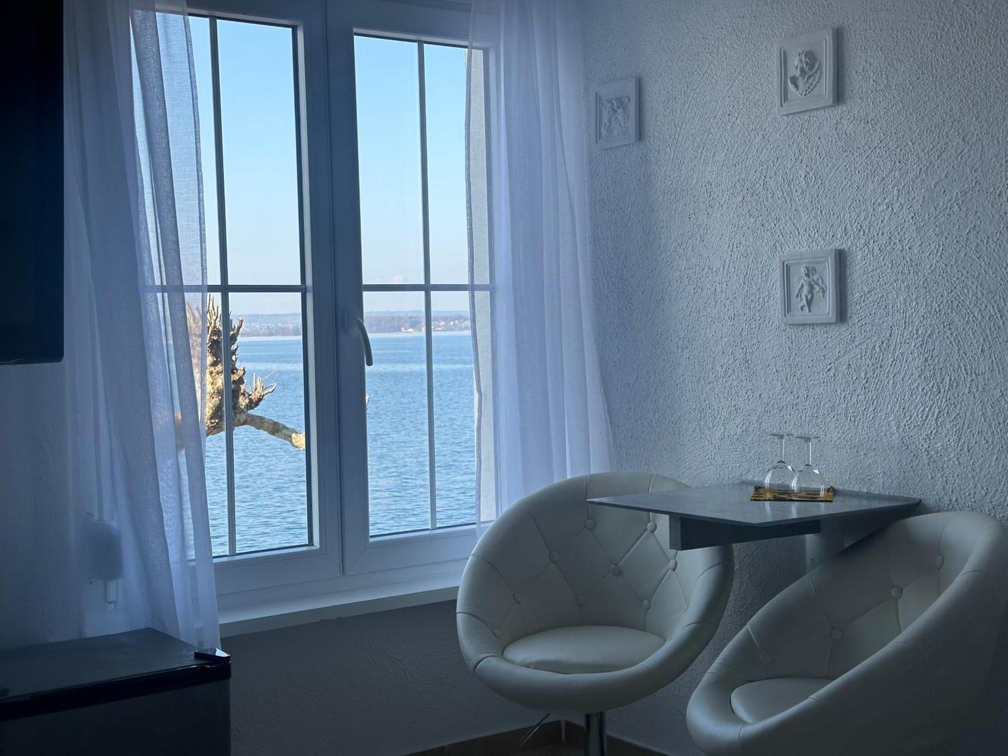 Double Room Lake View