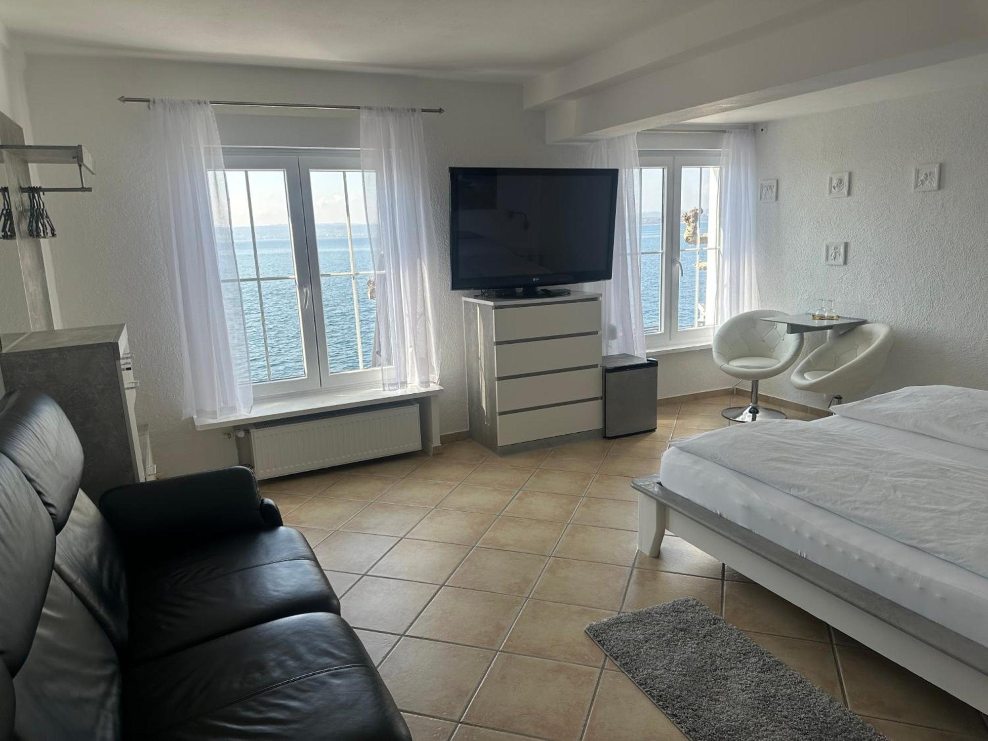 Double Room Lake View