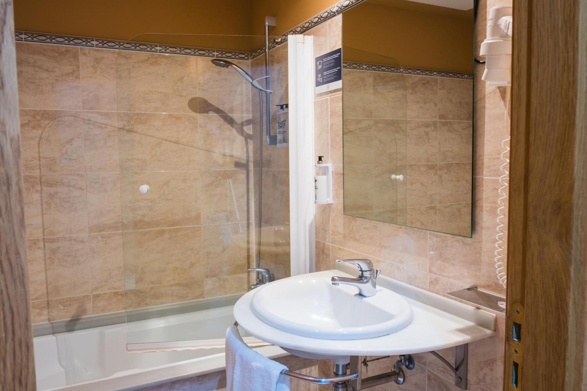 Economy Double or Twin Room