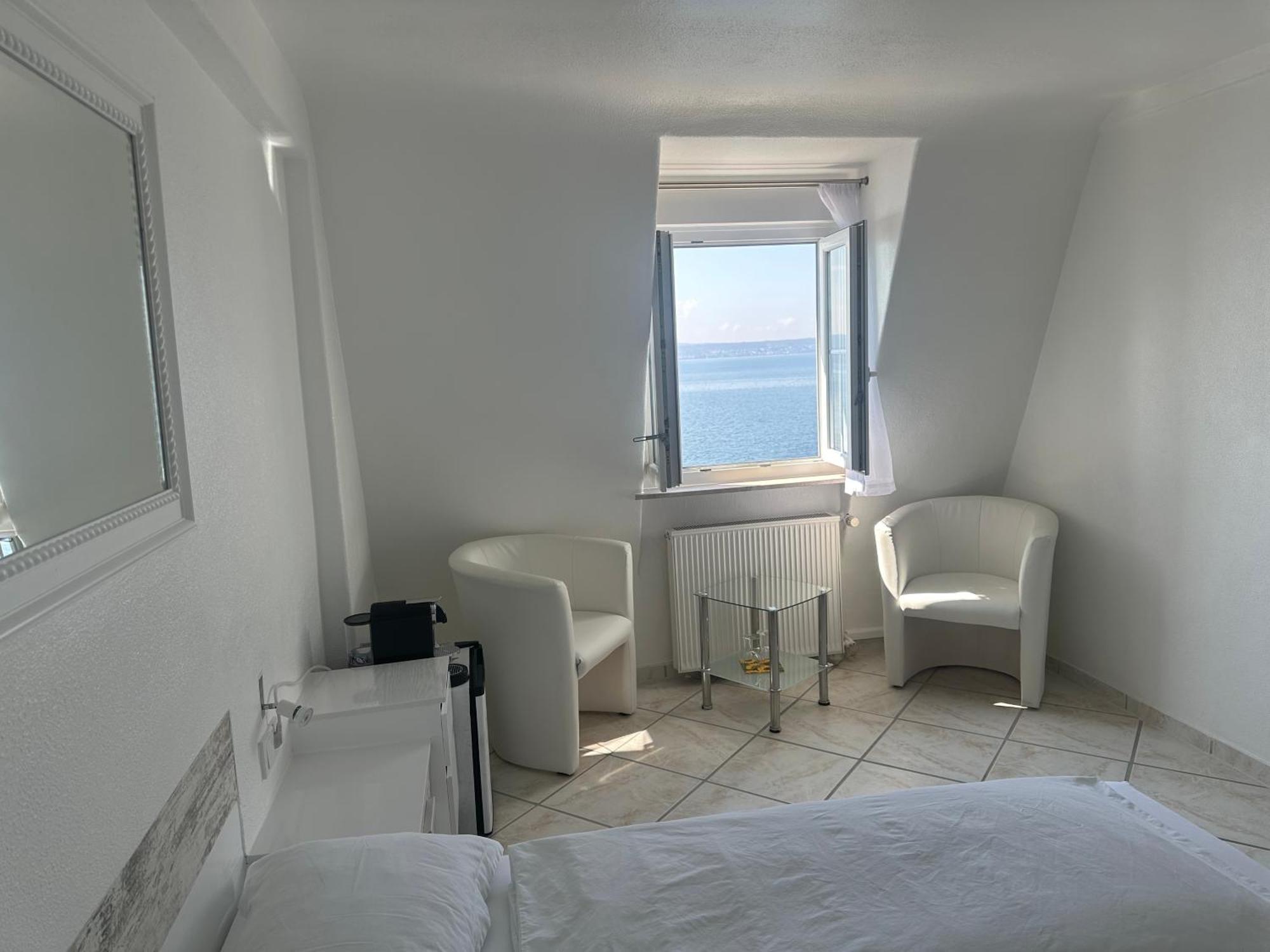 Double Room Lake View