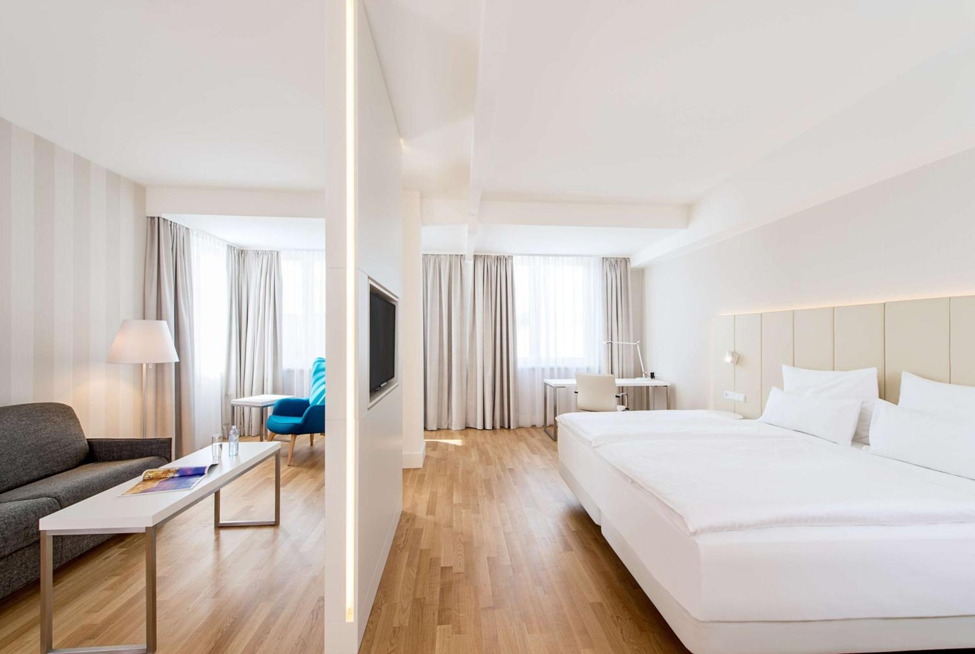 Premium Double or Twin Room XL